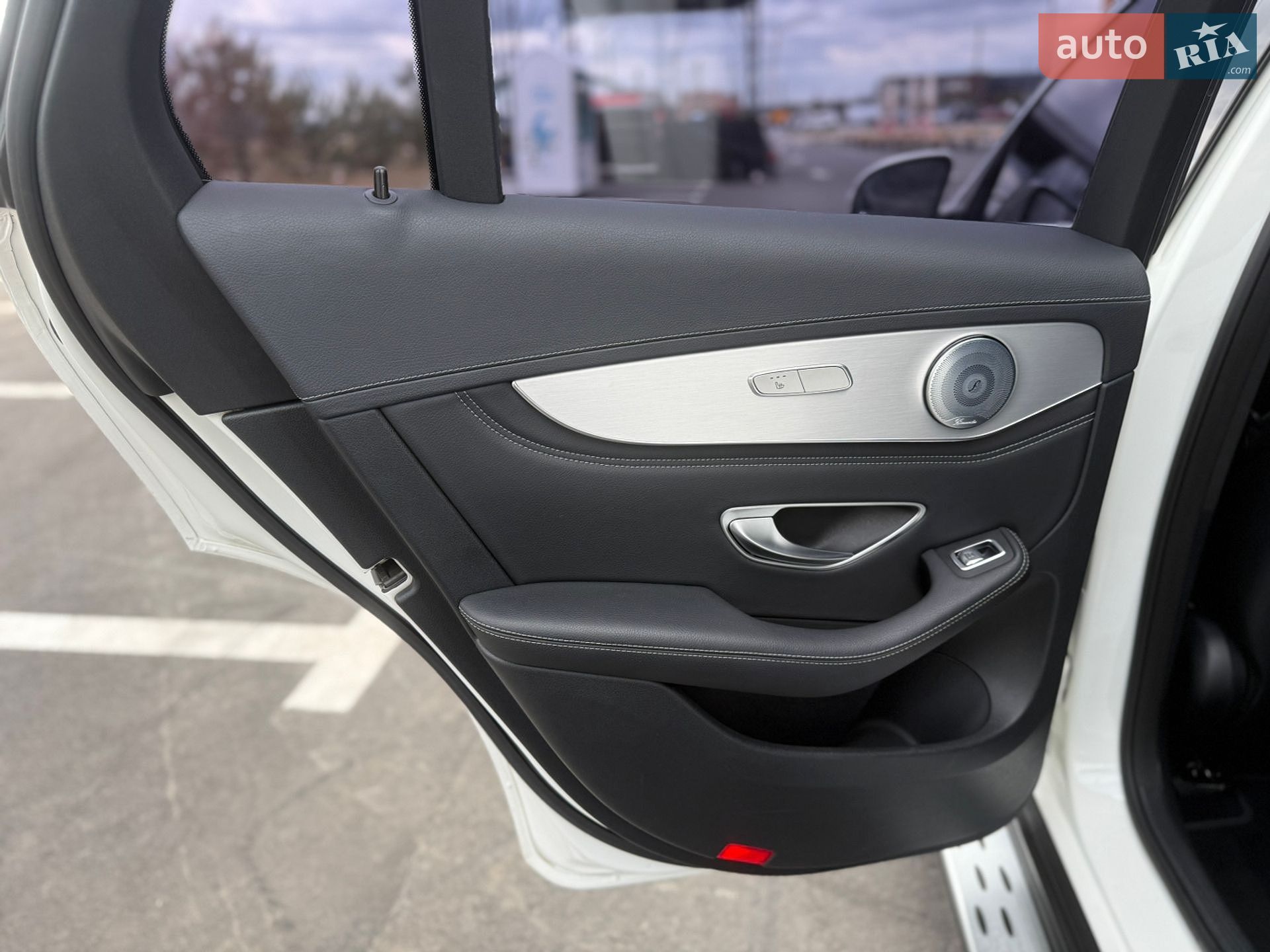 Mercedes-Benz GLC-Class Coupe 2017 VIN WDC0J0FB9HF248949 фото оголошення 31 з 51