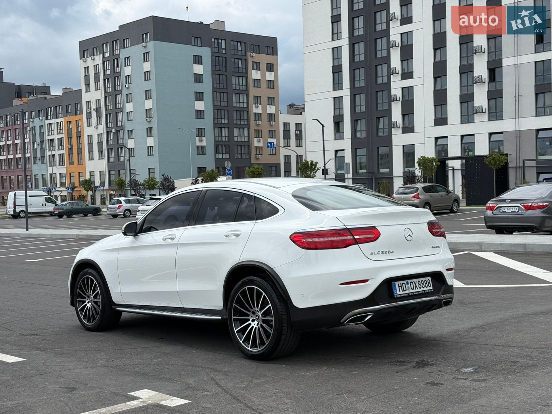Mercedes-Benz GLC-Class Coupe 2017 VIN WDC0J0FB9HF248949 фото оголошення 2 з 51