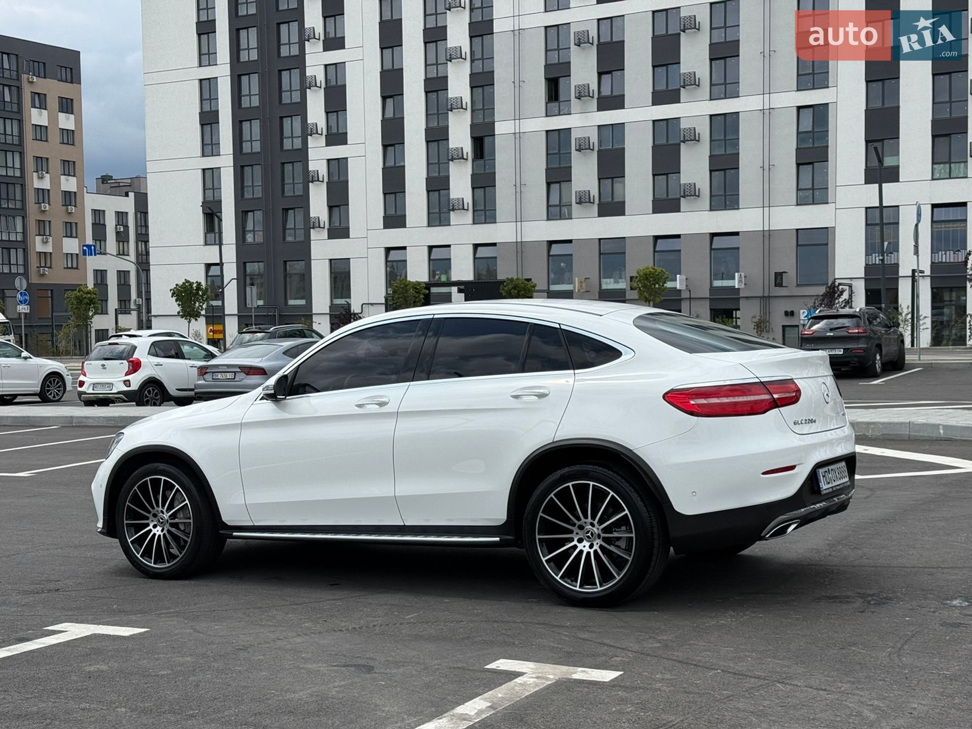 Mercedes-Benz GLC-Class Coupe 2017 VIN WDC0J0FB9HF248949 фото оголошення 4 з 51