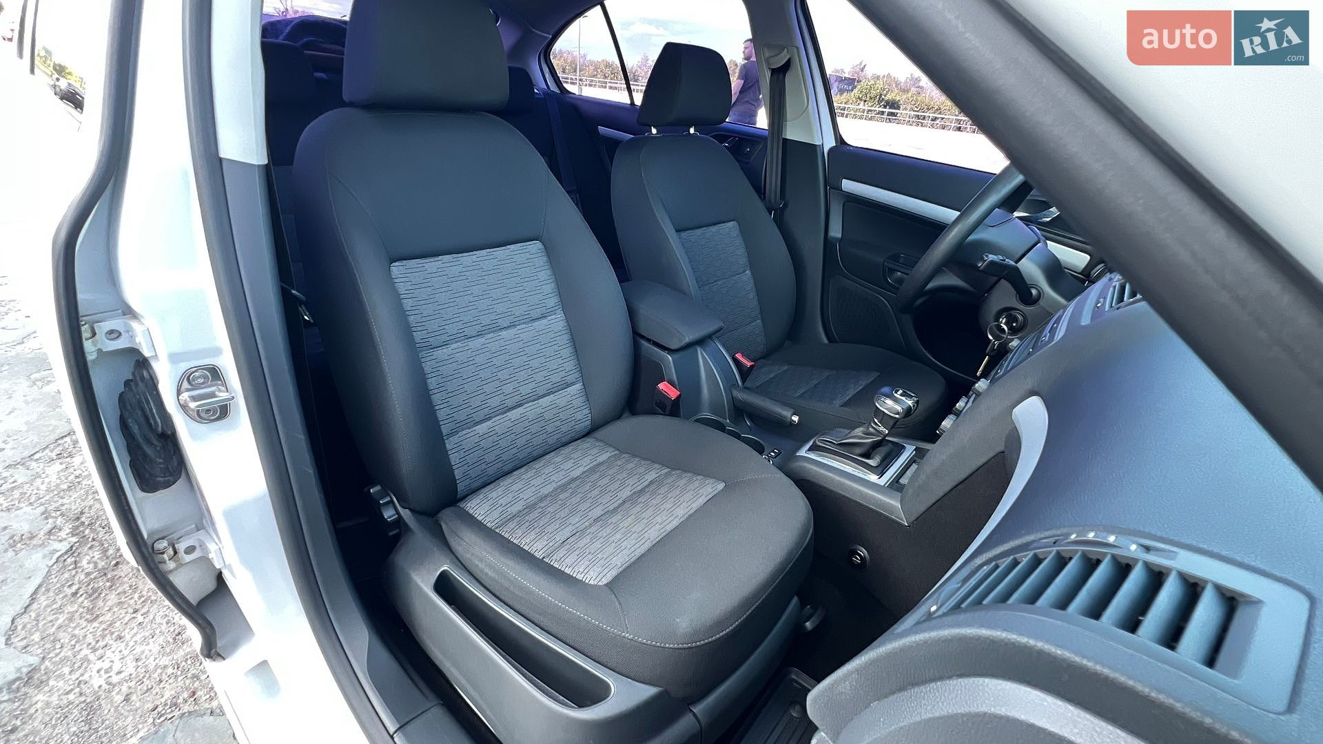 Skoda Octavia 2011 VIN TMBCK41Z4CB151976 фото оголошення 46 з 49