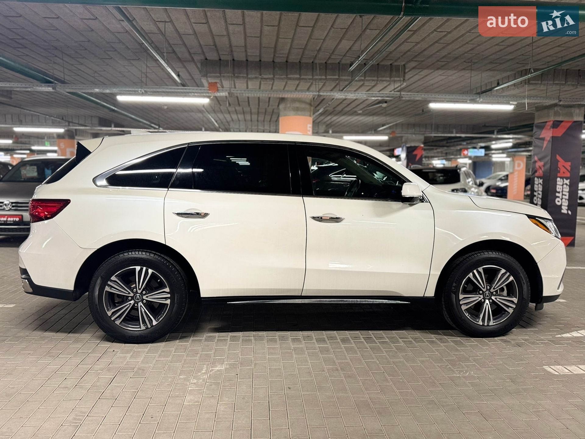 Acura MDX 2018 VIN 5J8YD4H35JL026074 фото оголошення 4 з 21