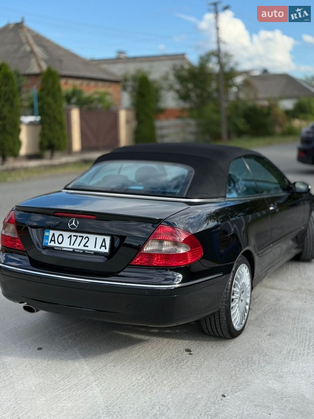Mercedes-Benz CLK-Class 2004 VIN WDB2094421T029741 фото оголошення 2 з 18