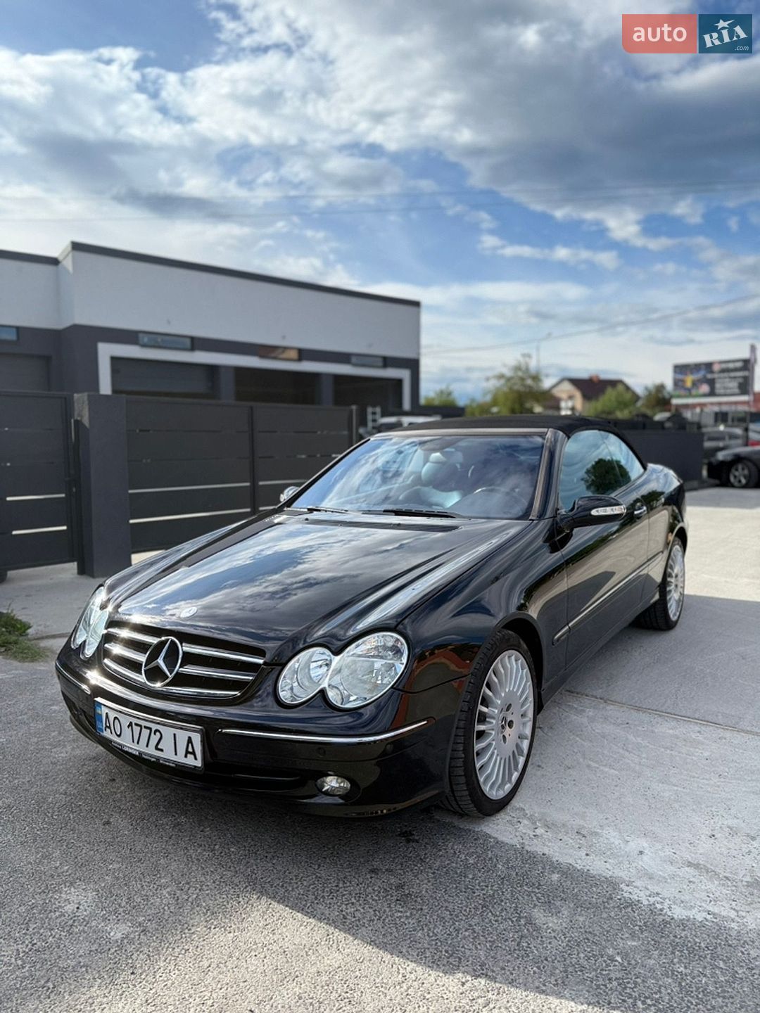 Mercedes-Benz CLK-Class 2004 VIN WDB2094421T029741 фото оголошення 7 з 18