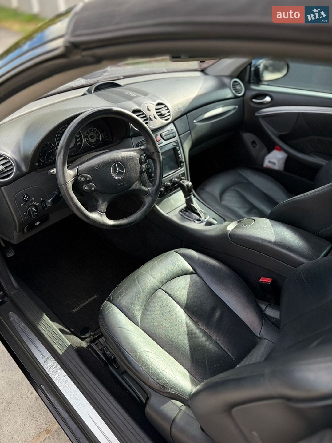 Mercedes-Benz CLK-Class 2004 VIN WDB2094421T029741 фото оголошення 8 з 18