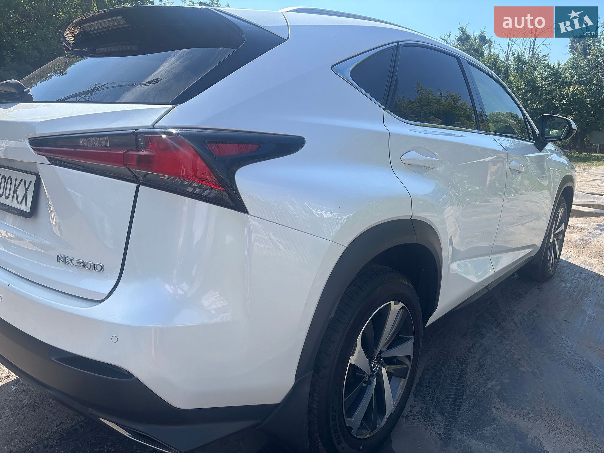 Lexus NX 2018 VIN JTJBARBZ8K2194058 фото оголошення 3 з 84