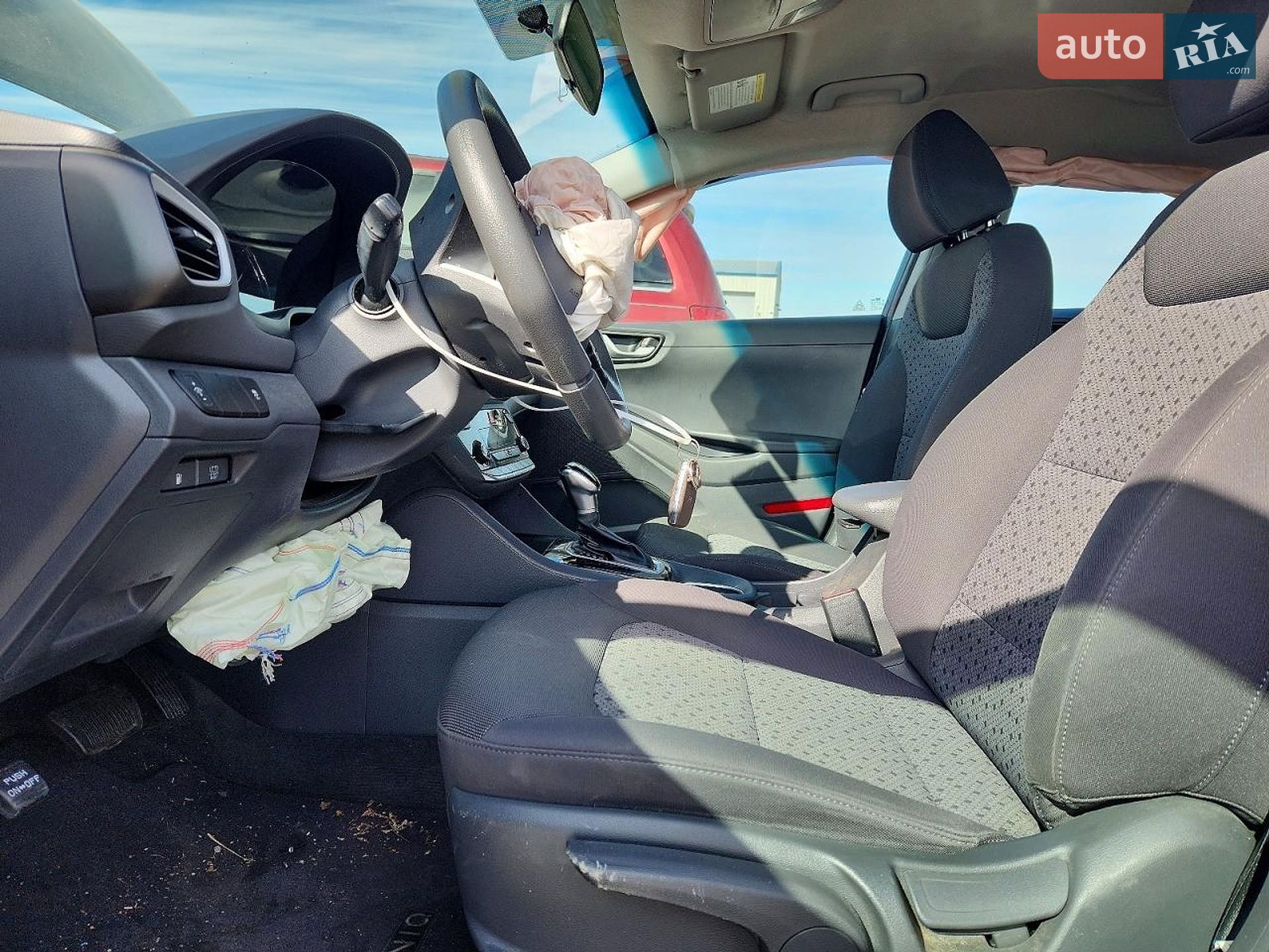 Hyundai Ioniq 2017 VIN KMHC65LC1JU072541 фото оголошення 7 з 12