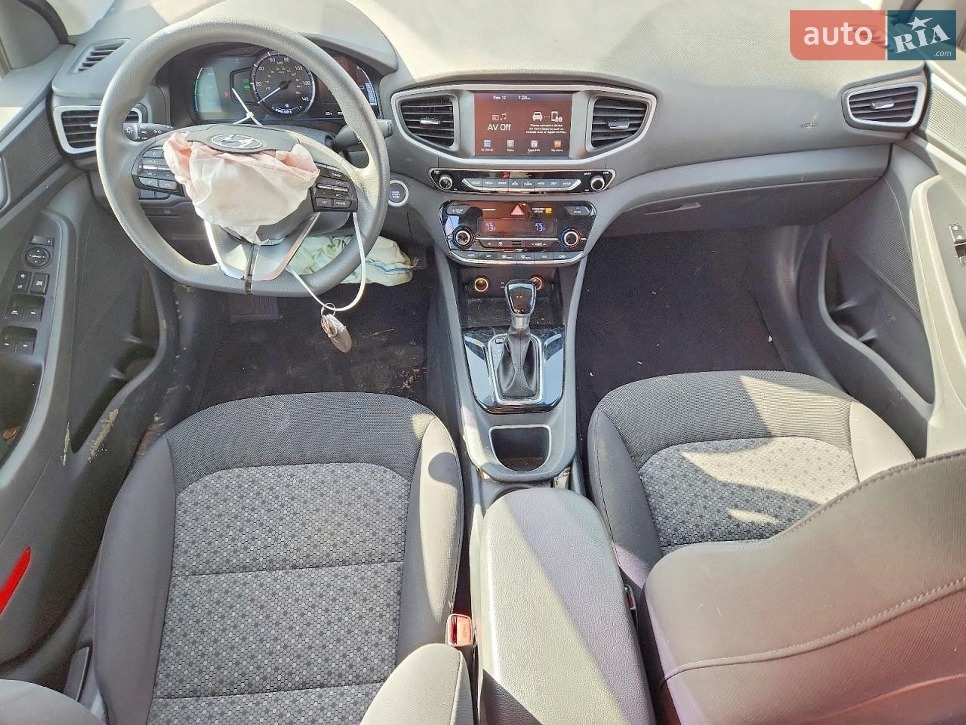 Hyundai Ioniq 2017 VIN KMHC65LC1JU072541 фото оголошення 8 з 12