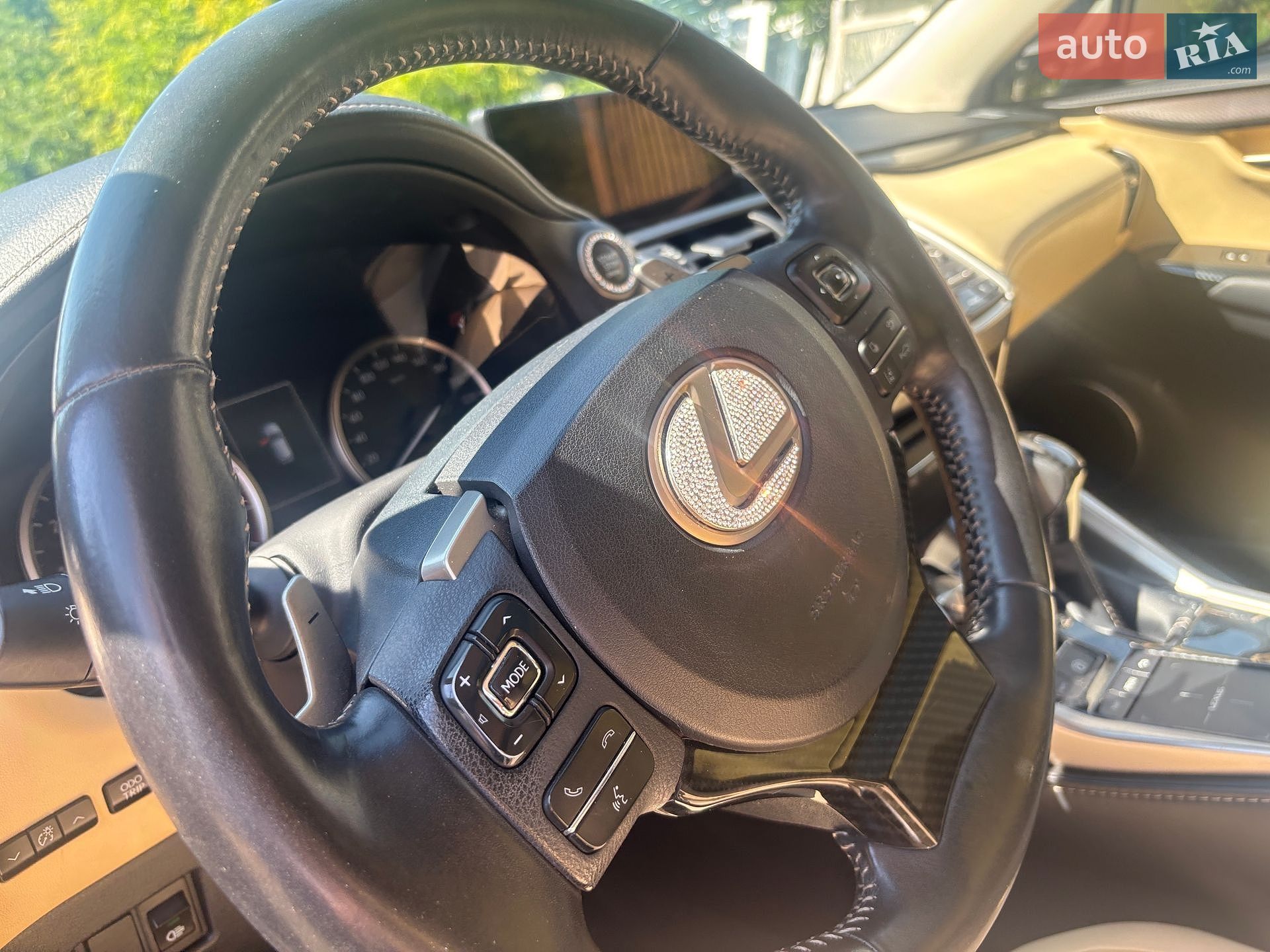 Lexus NX 2018 VIN JTJBARBZ8K2194058 фото оголошення 49 з 84
