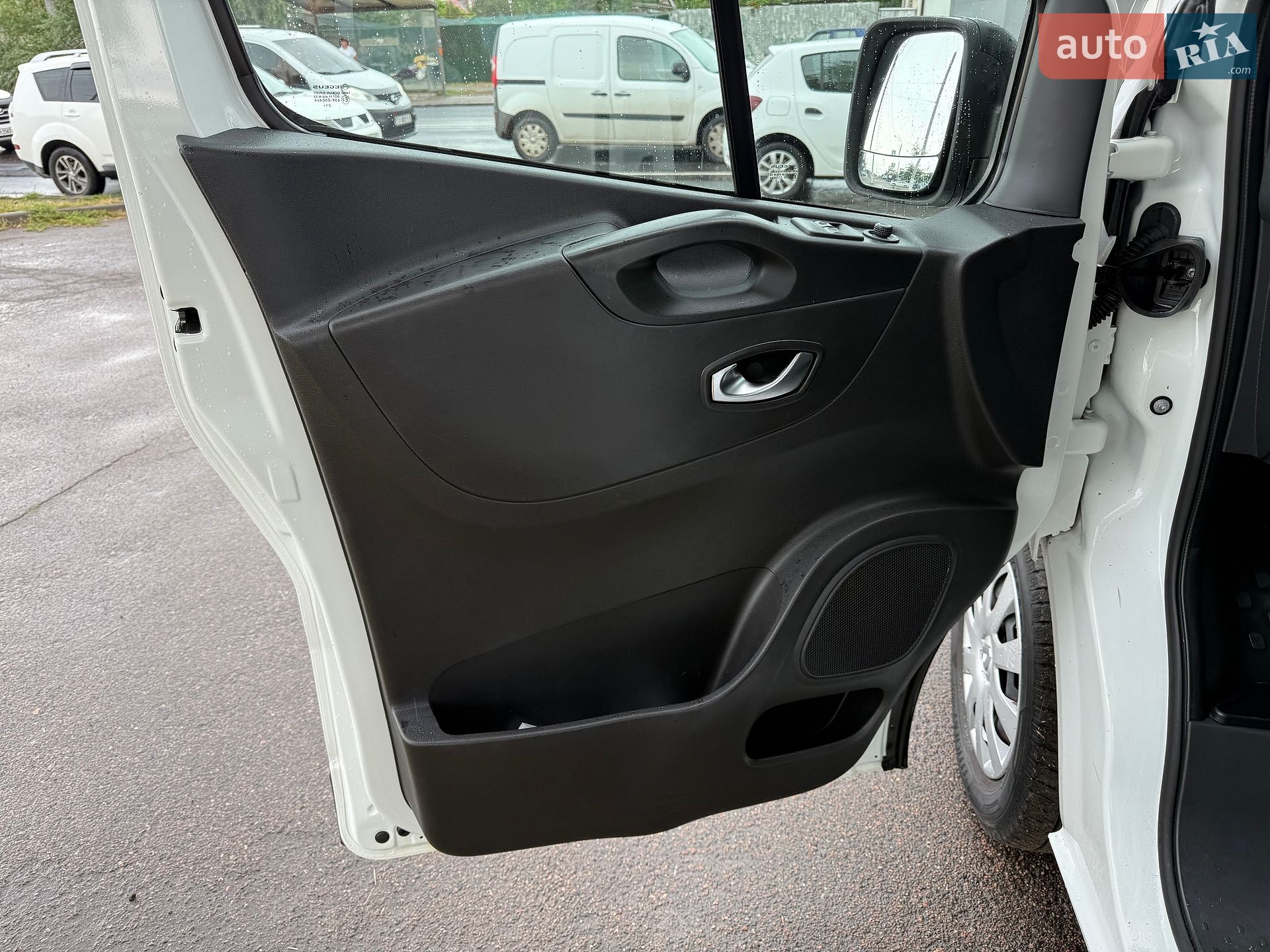 Renault Trafic 2021 VIN VF1FL000767932910 фото оголошення 11 з 38