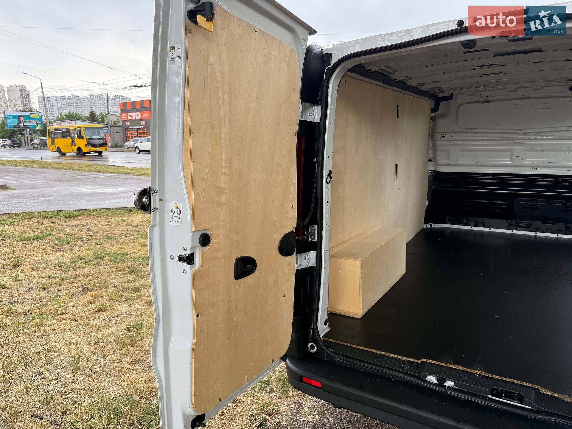 Renault Trafic 2021 VIN VF1FL000767932910 фото оголошення 29 з 38