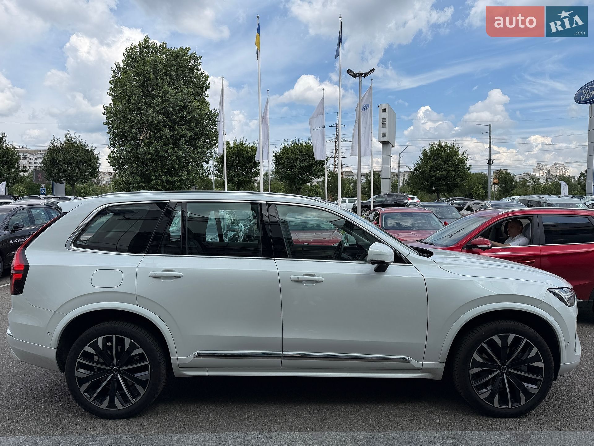 Volvo XC90 2025 VIN YV1LFM1V1T1473590 фото оголошення 4 з 16
