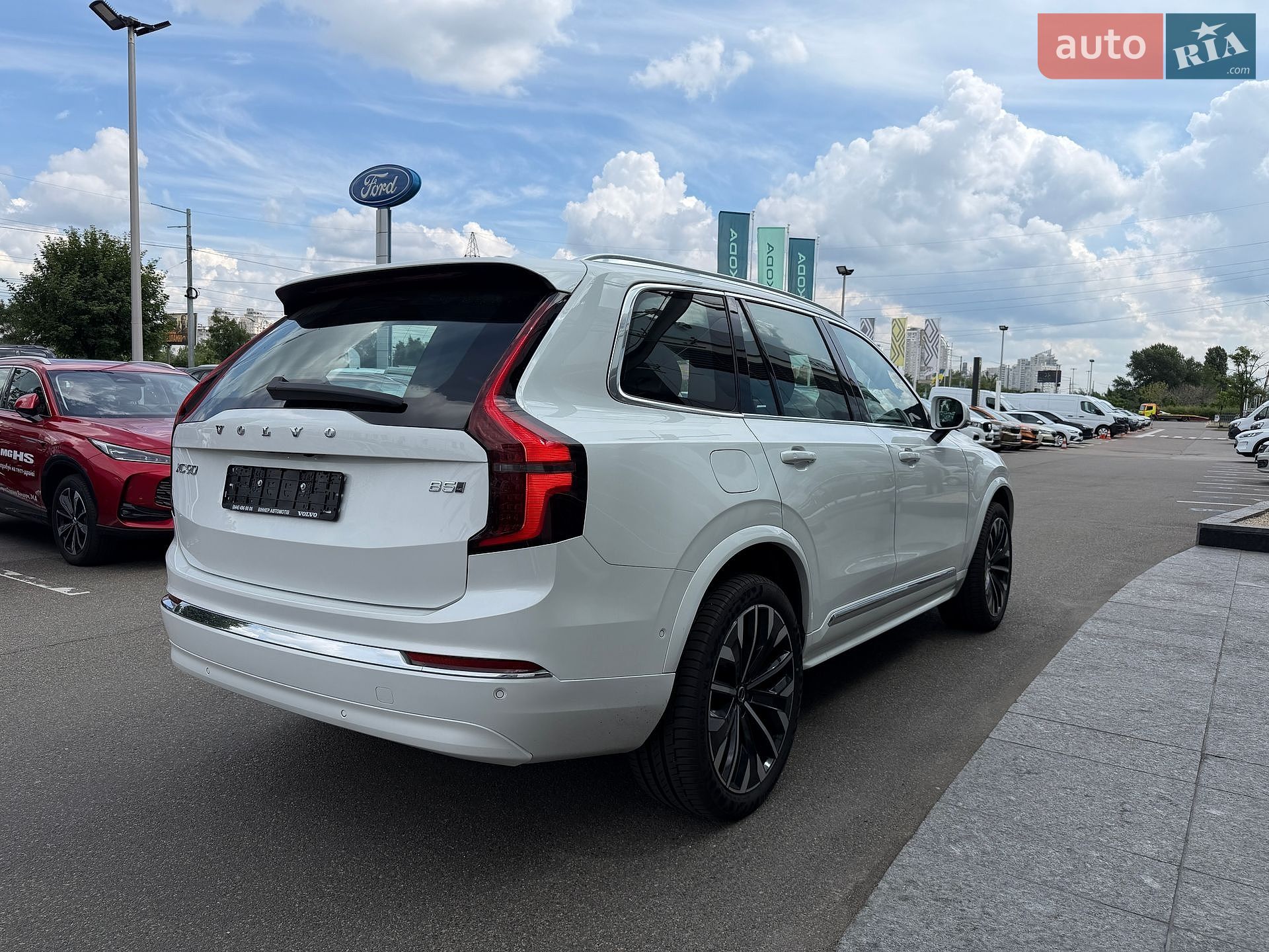 Volvo XC90 2025 VIN YV1LFM1V1T1473590 фото оголошення 5 з 16