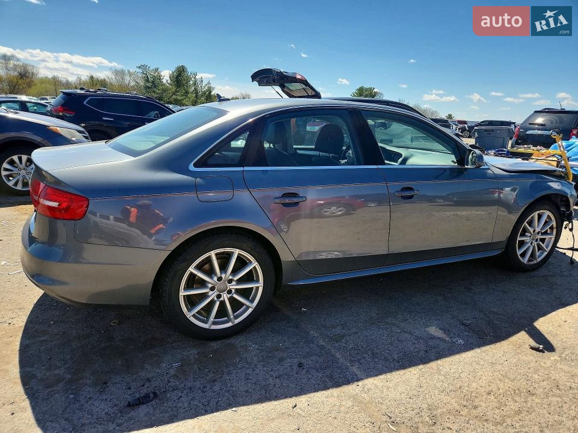 Audi A4 2014 VIN WAUAFAFLXFN025121 фото оголошення 4 з 13