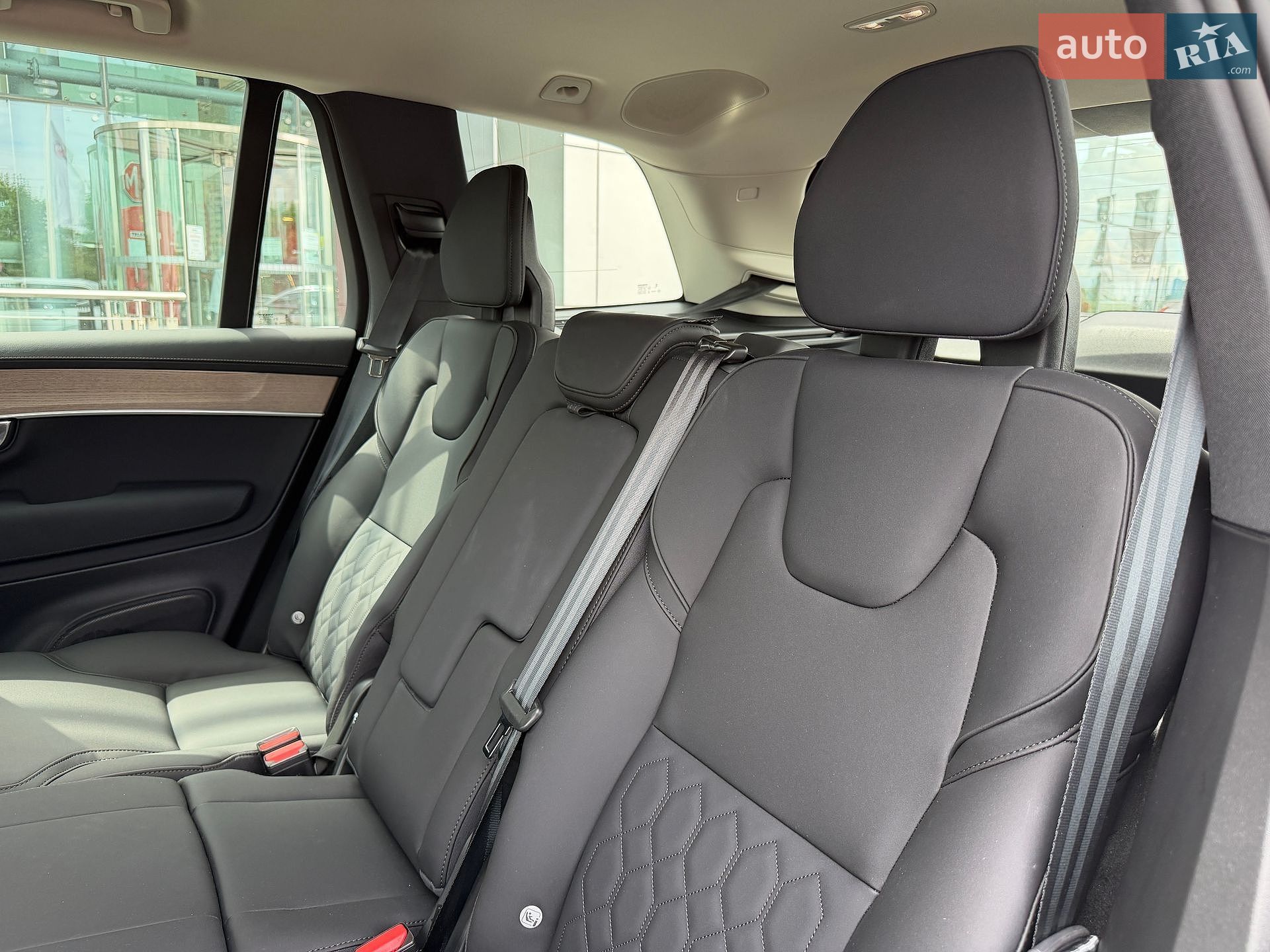 Volvo XC90 2025 VIN YV1LFM1V1T1473590 фото оголошення 14 з 16