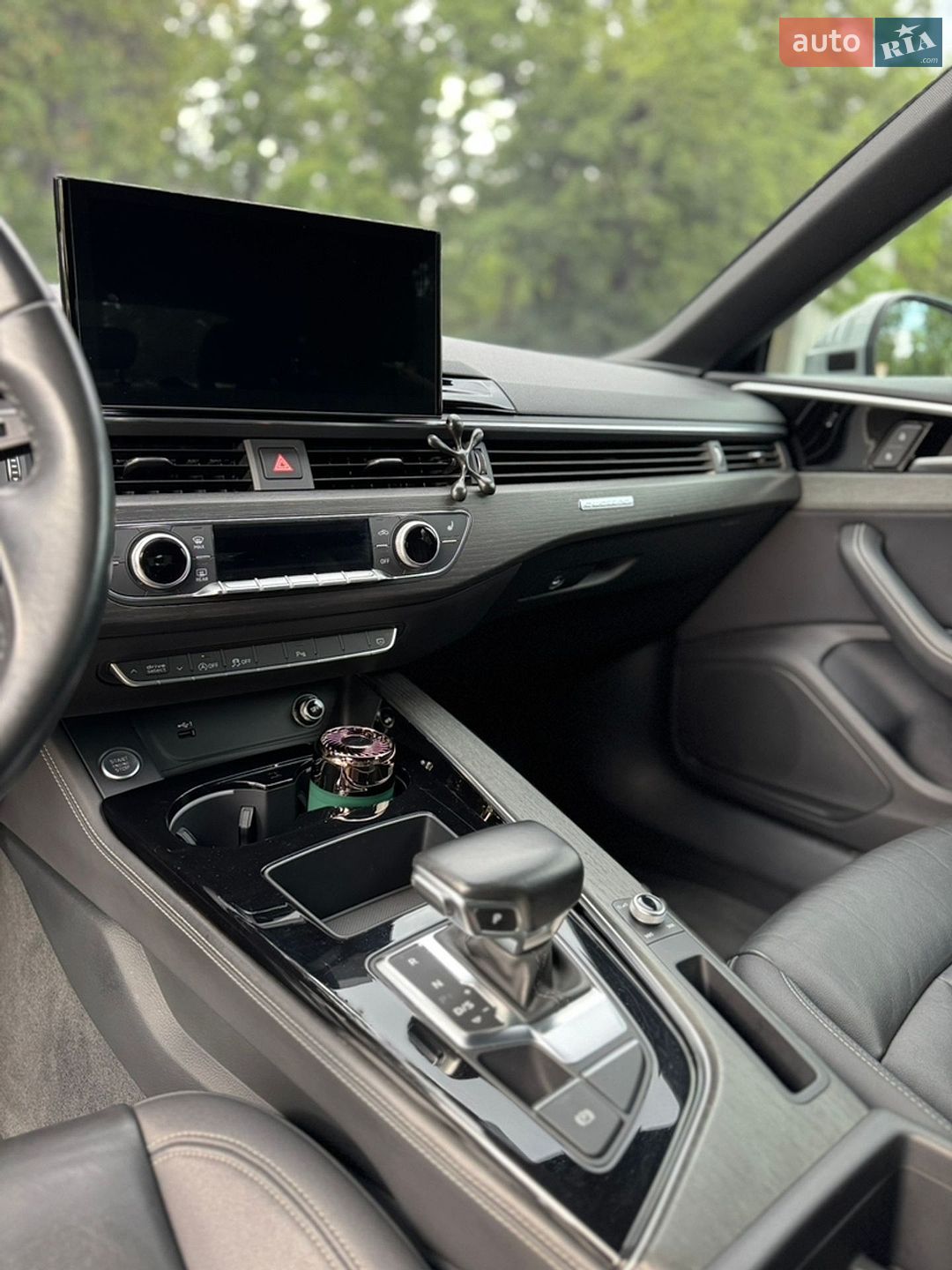 Audi A5 Sportback 2020 VIN WAUCNCF57LA013083 фото оголошення 14 з 20