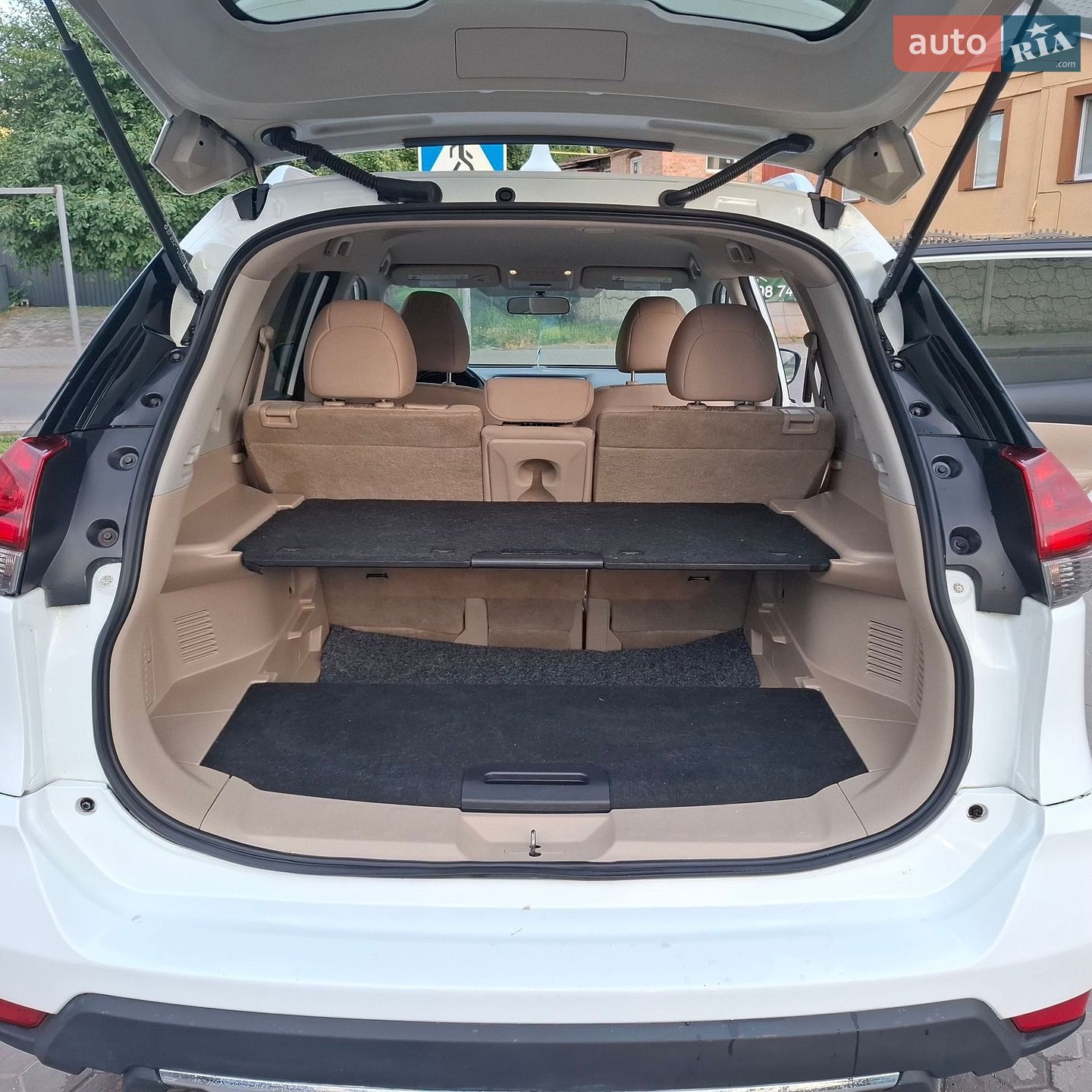 Nissan Rogue 2017 VIN KNMAT2MT8HP572030 фото оголошення 24 з 25