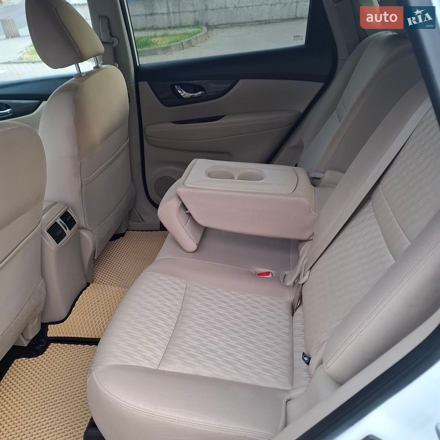 Nissan Rogue 2017 VIN KNMAT2MT8HP572030 фото оголошення 14 з 25