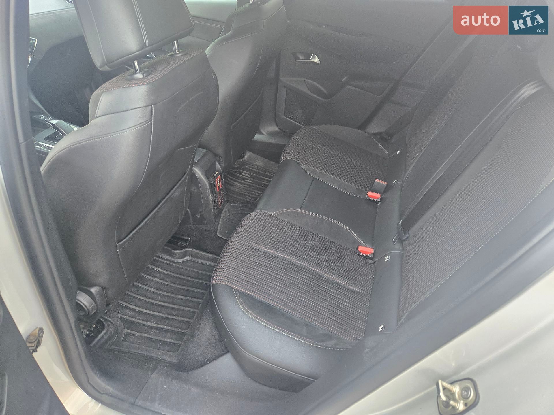 DS 3 Crossback 2020 VIN VR1UJZKXZLW024906 фото оголошення 9 з 109