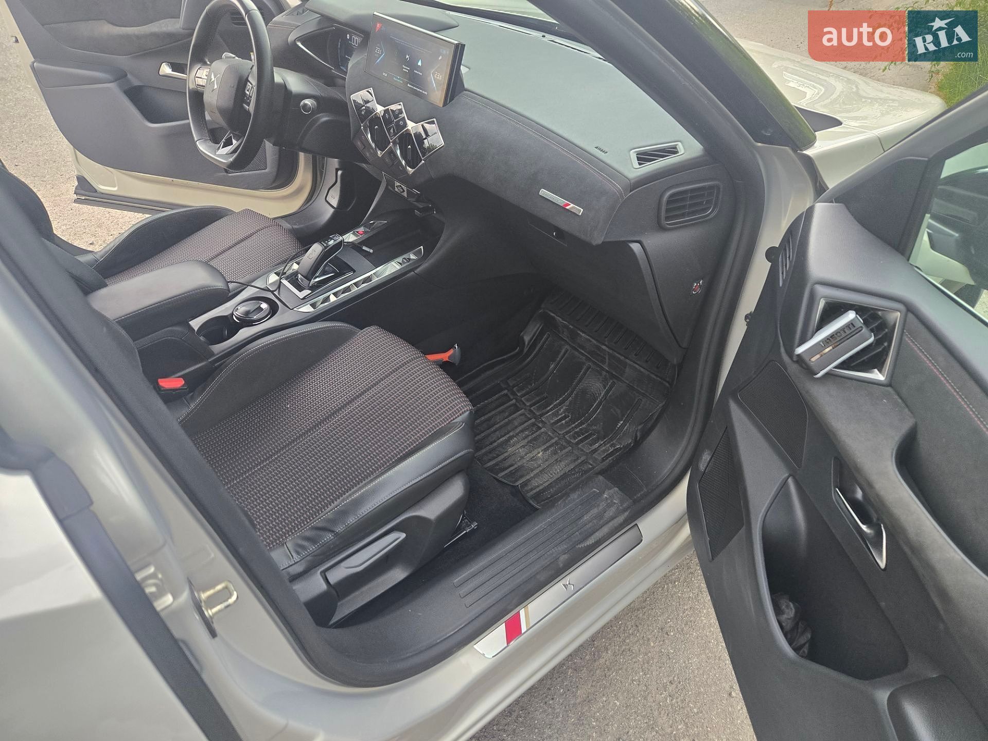 DS 3 Crossback 2020 VIN VR1UJZKXZLW024906 фото оголошення 77 з 109