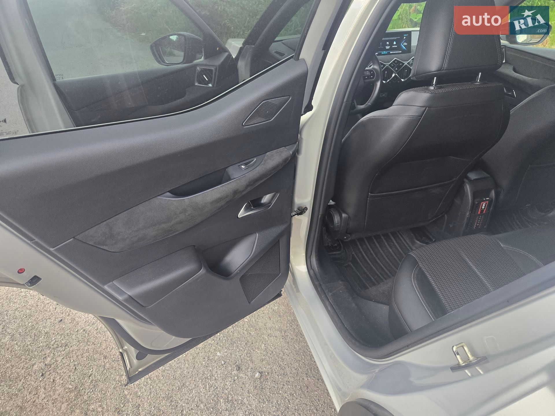 DS 3 Crossback 2020 VIN VR1UJZKXZLW024906 фото оголошення 100 з 109