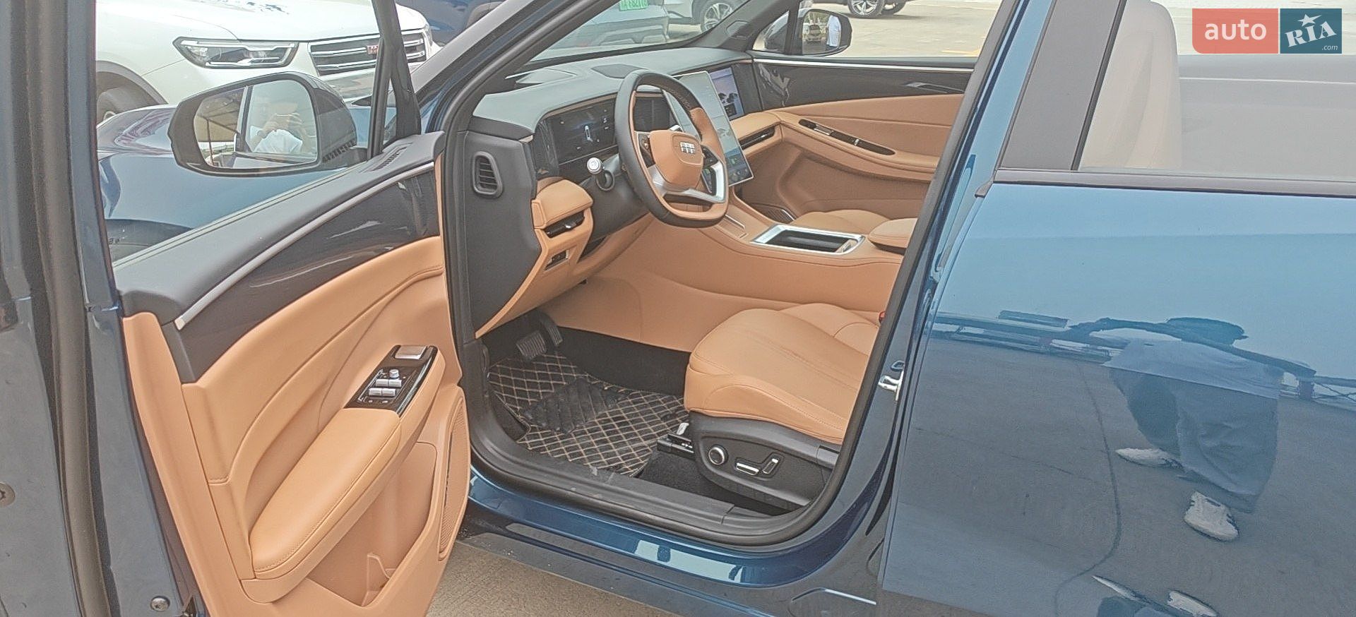 Geely Galaxy L7 2024 VIN LB378JNZ0RB000169 фото оголошення 4 з 8