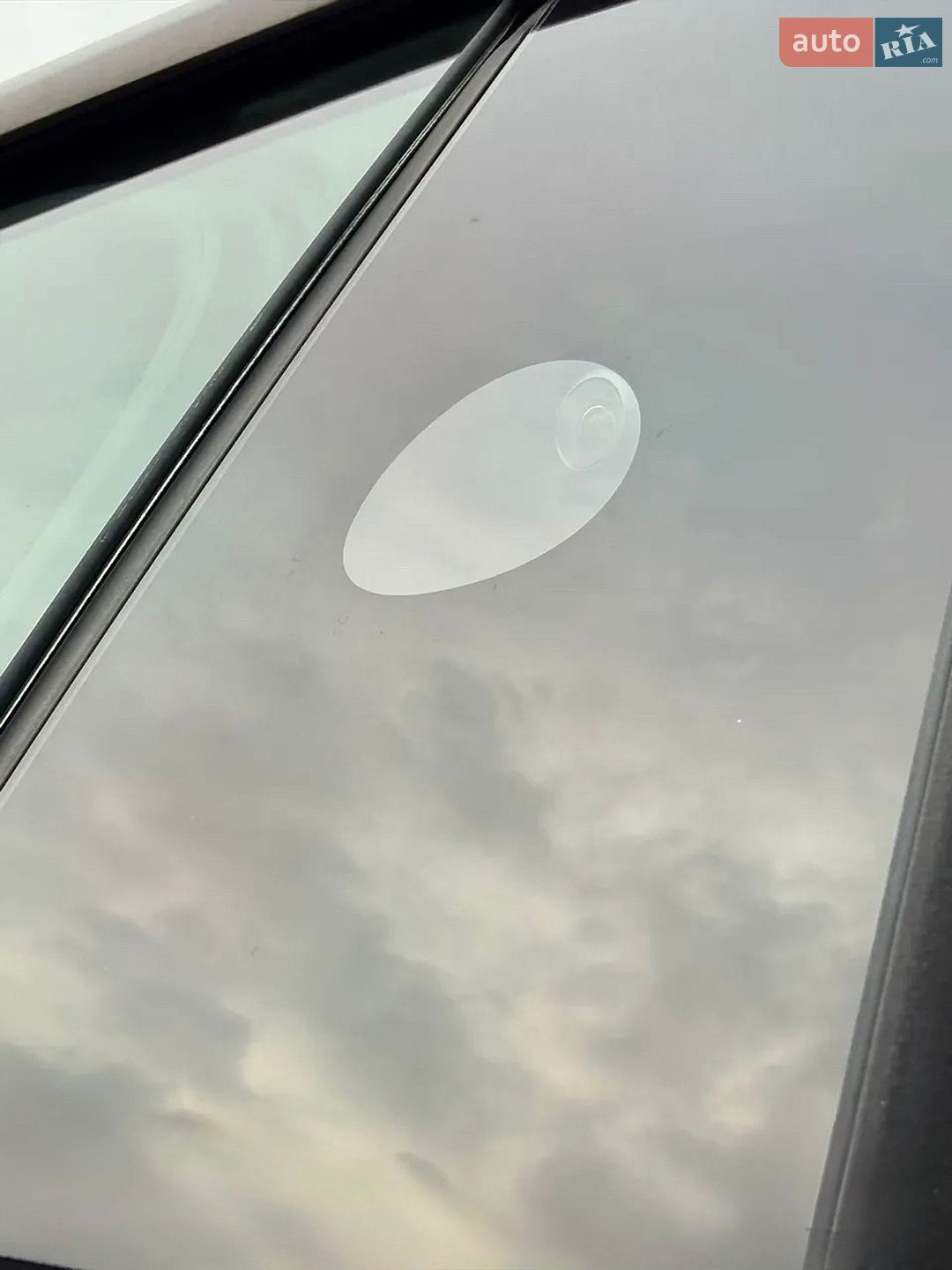 Tesla Model Y 2024 VIN 7SAYGAEEXRF063469 фото оголошення 37 з 48