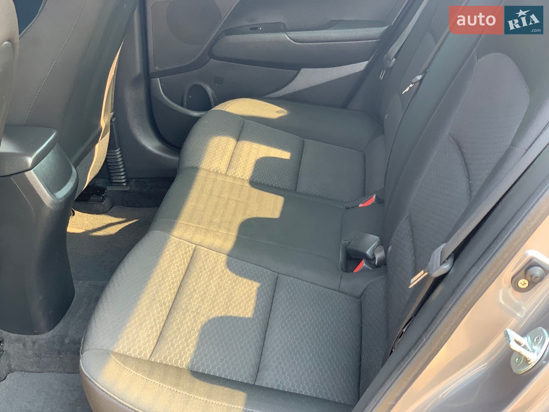 Hyundai Elantra 2019 VIN KMHD74LF1LU950283 фото оголошення 26 з 37