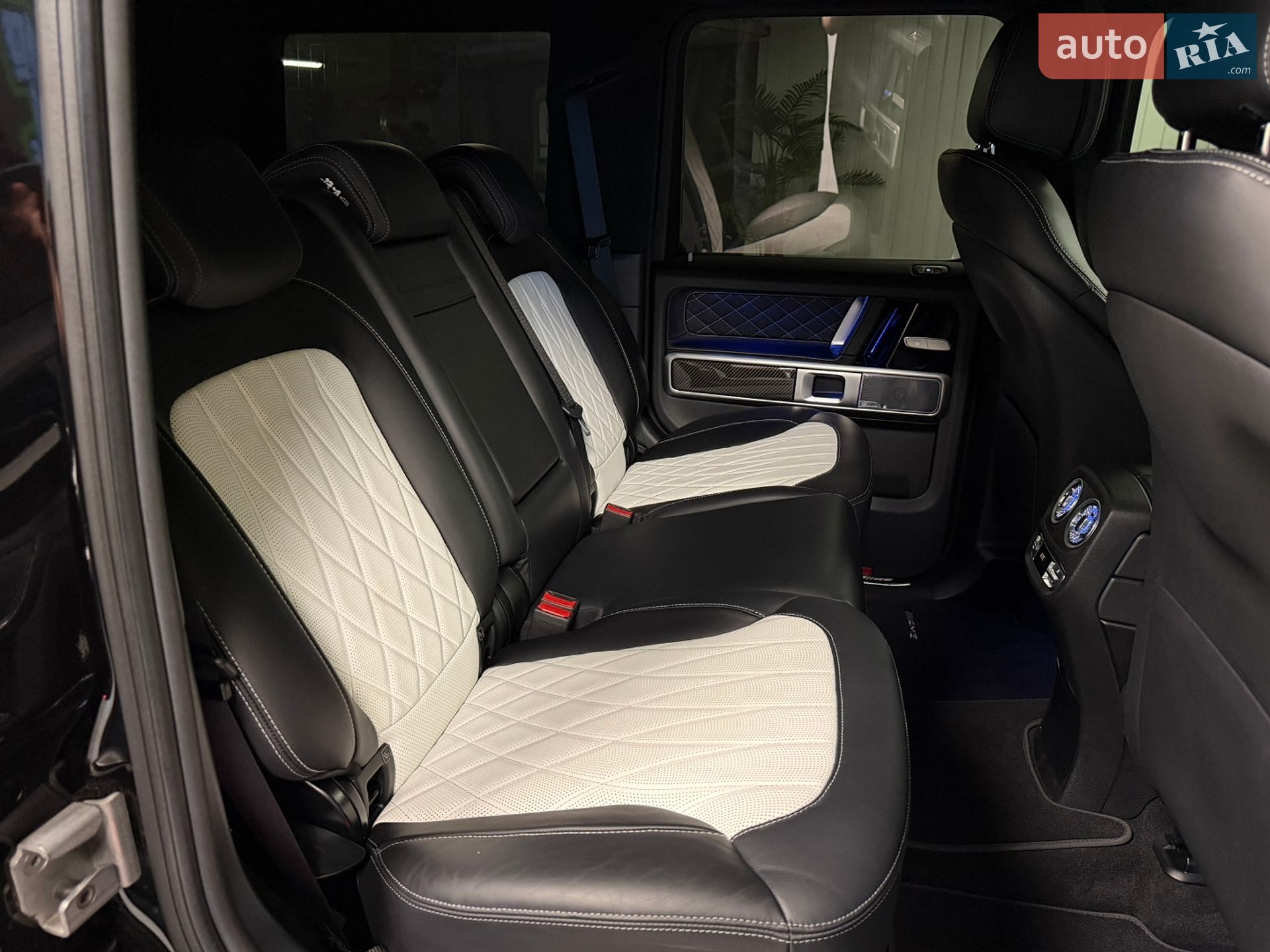 Mercedes-Benz G-Class 2020 VIN W1N4632601X383699 фото оголошення 46 з 60