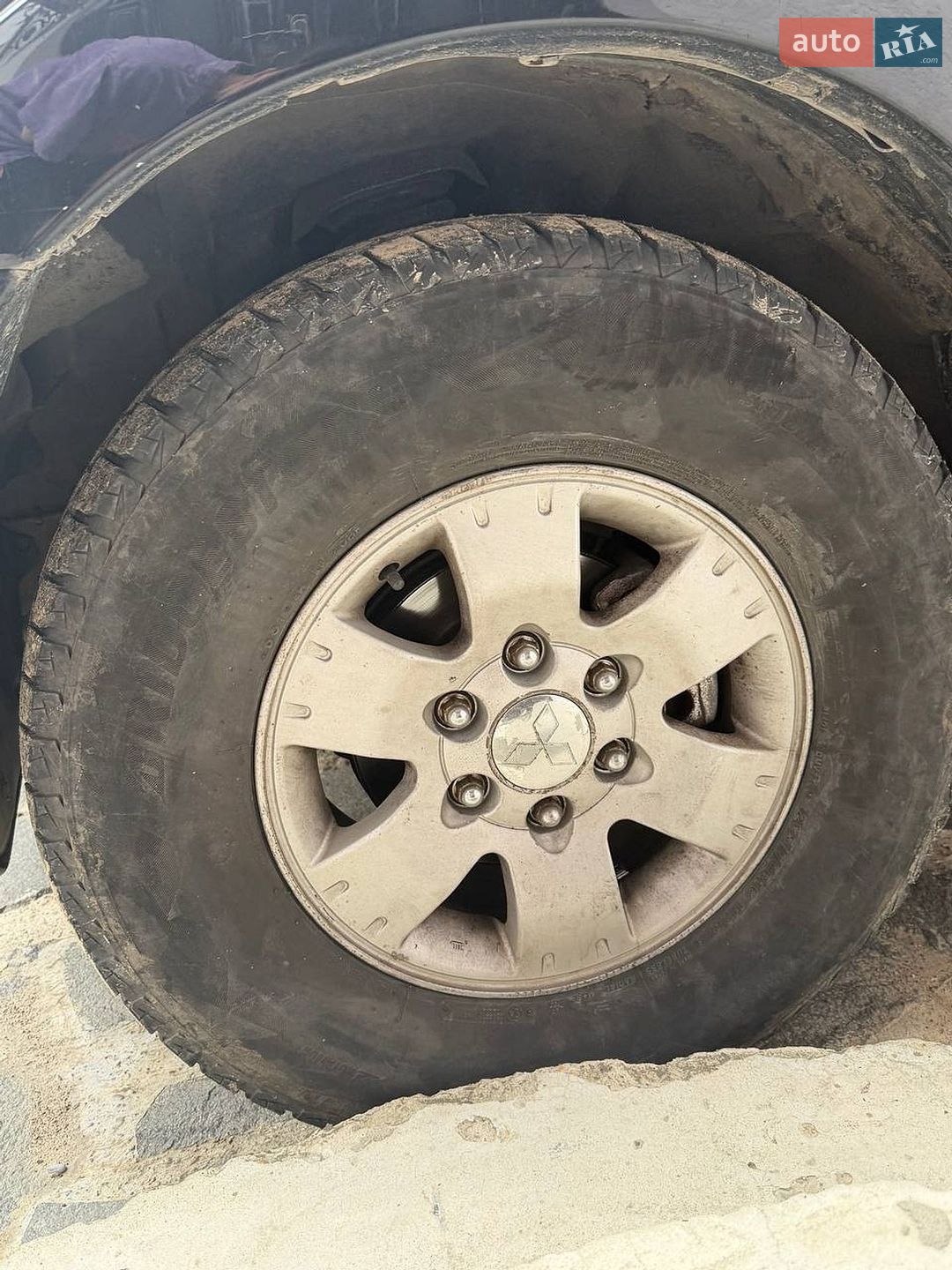 Mitsubishi Pajero 2004 VIN JMBLYV78W4J004475 фото оголошення 24 з 28