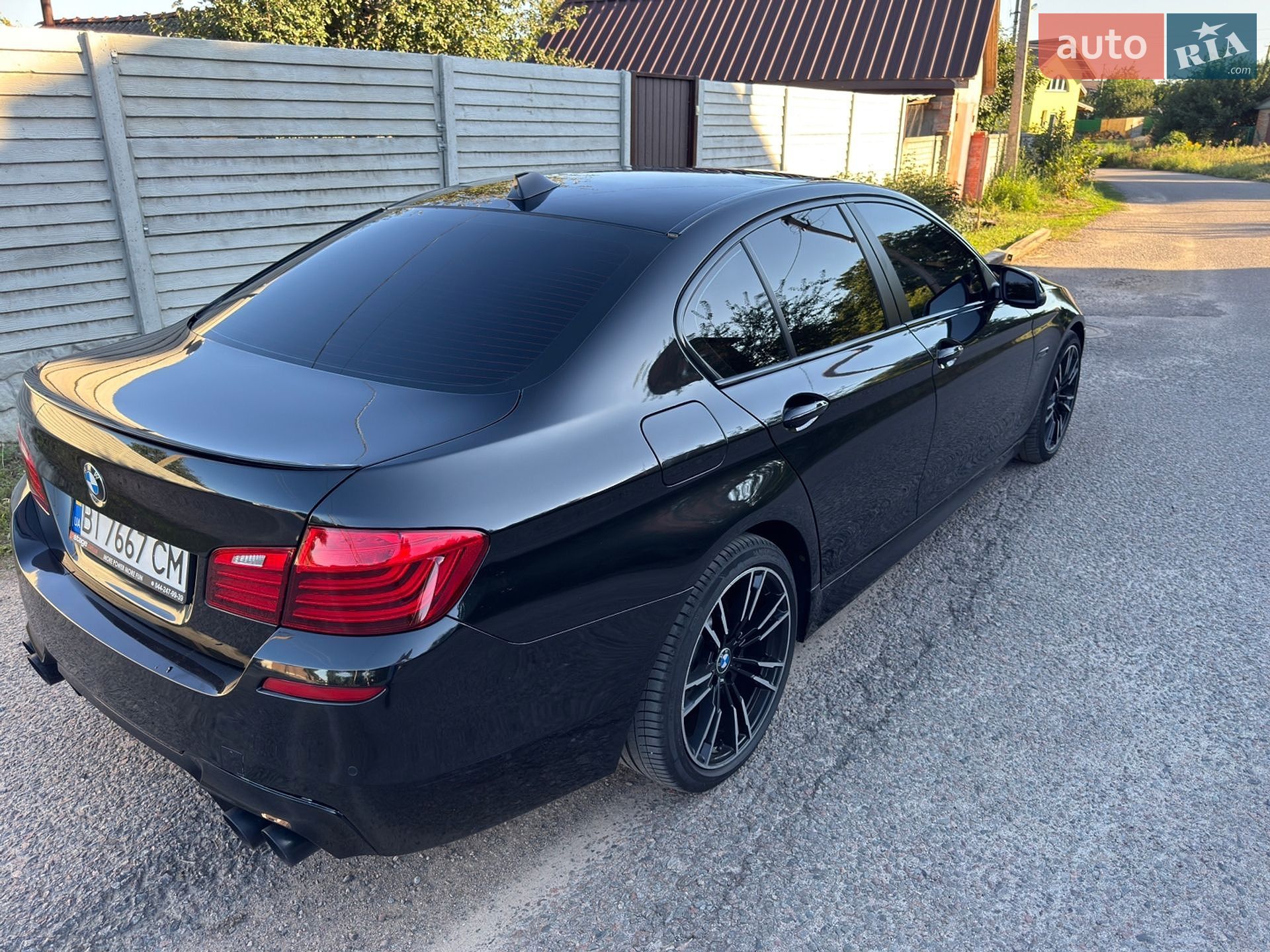 BMW 5 Series 2016 VIN WBA5B3C50GG260664 фото оголошення 2 з 14