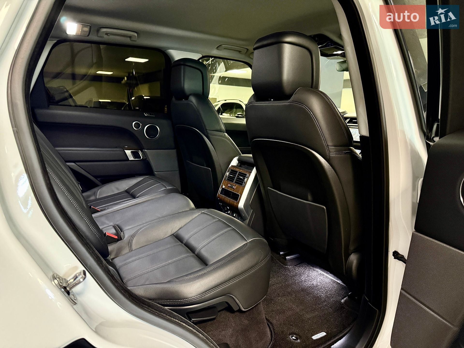 Land Rover Range Rover Sport 2020 VIN SALWA2BK2LA723499 фото оголошення 5 з 114