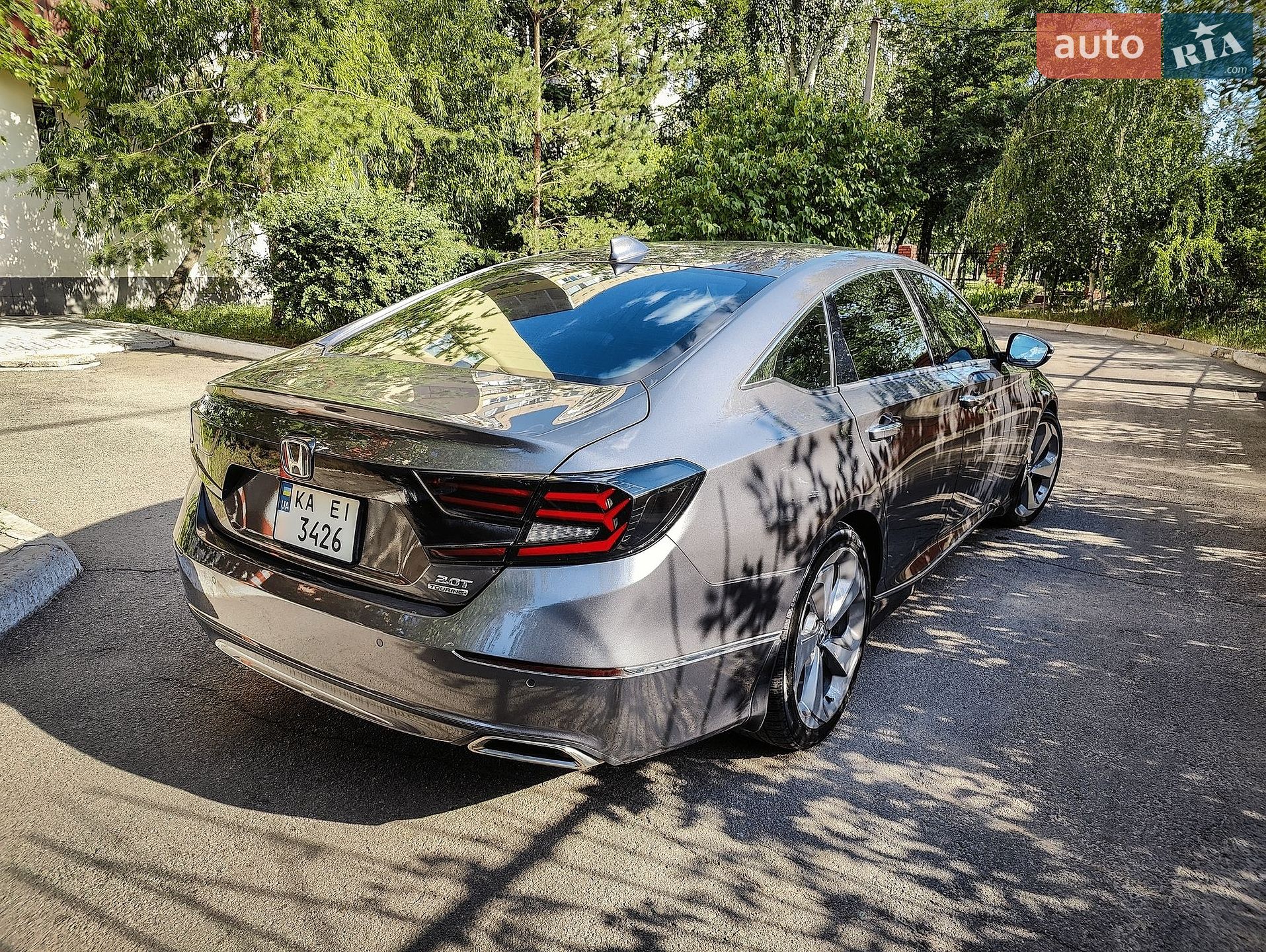 Honda Accord 2018 VIN 1HGCV2F94JA029031 фото оголошення 4 з 16
