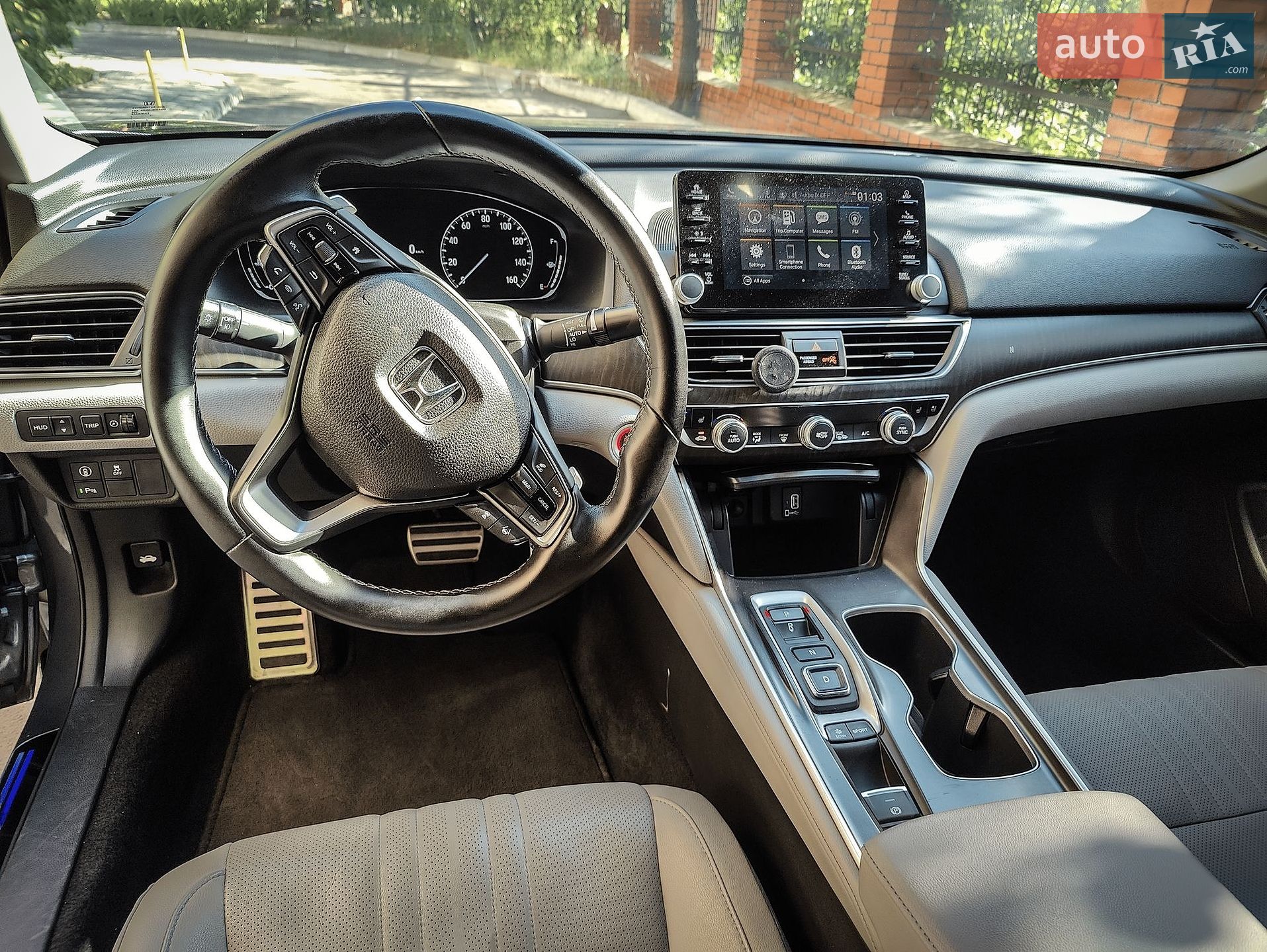 Honda Accord 2018 VIN 1HGCV2F94JA029031 фото оголошення 8 з 16