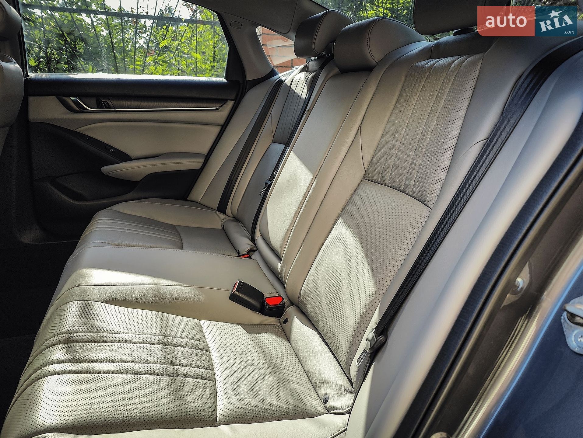 Honda Accord 2018 VIN 1HGCV2F94JA029031 фото оголошення 15 з 16