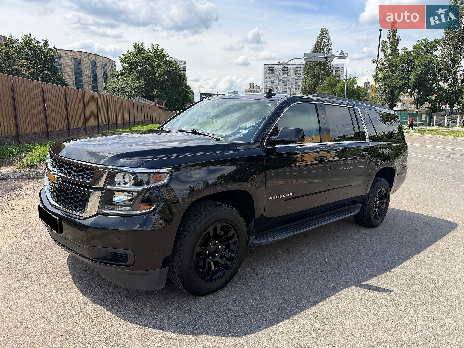 Chevrolet Suburban 2018 VIN 1GNSKHKC9KR204147 фото оголошення 7 з 11