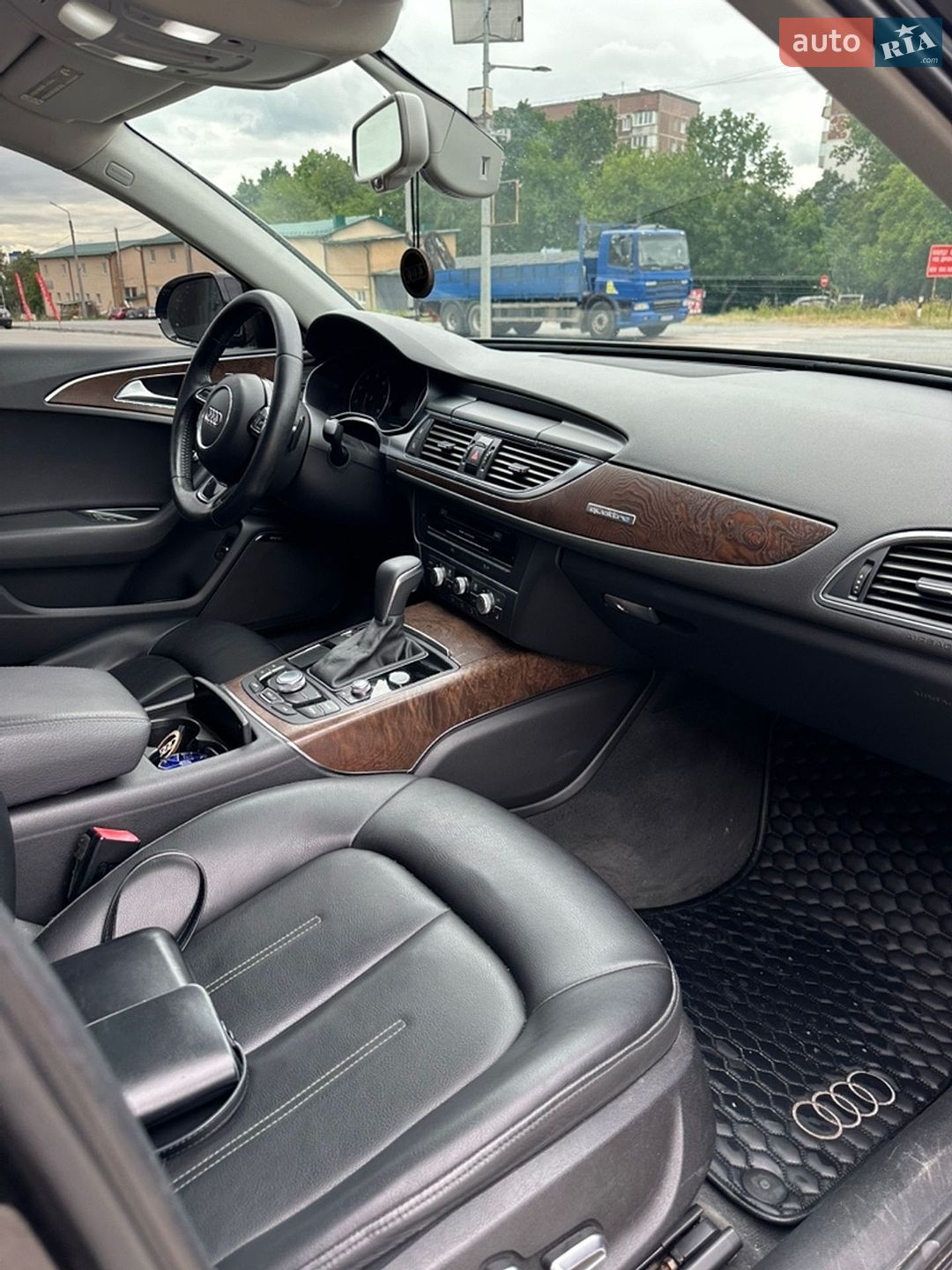 Audi A6 2013 VIN WAUGFAFC7DN098194 фото оголошення 18 з 37
