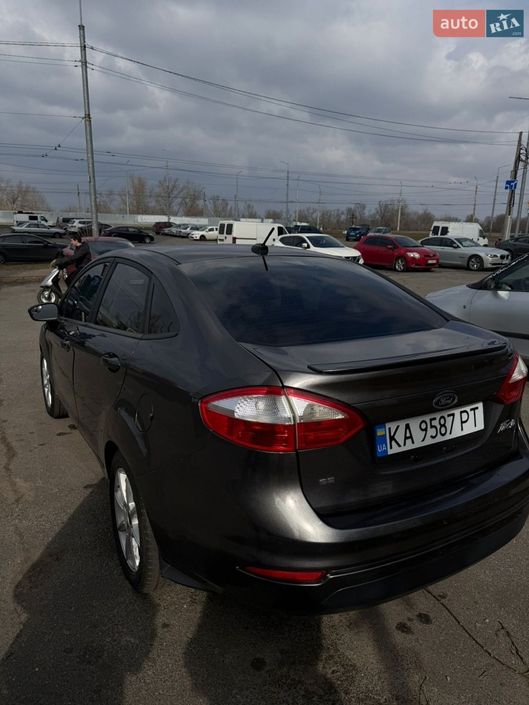 Ford Fiesta 2014 VIN 3FADP4BJ7FM146787 фото оголошення 2 з 40