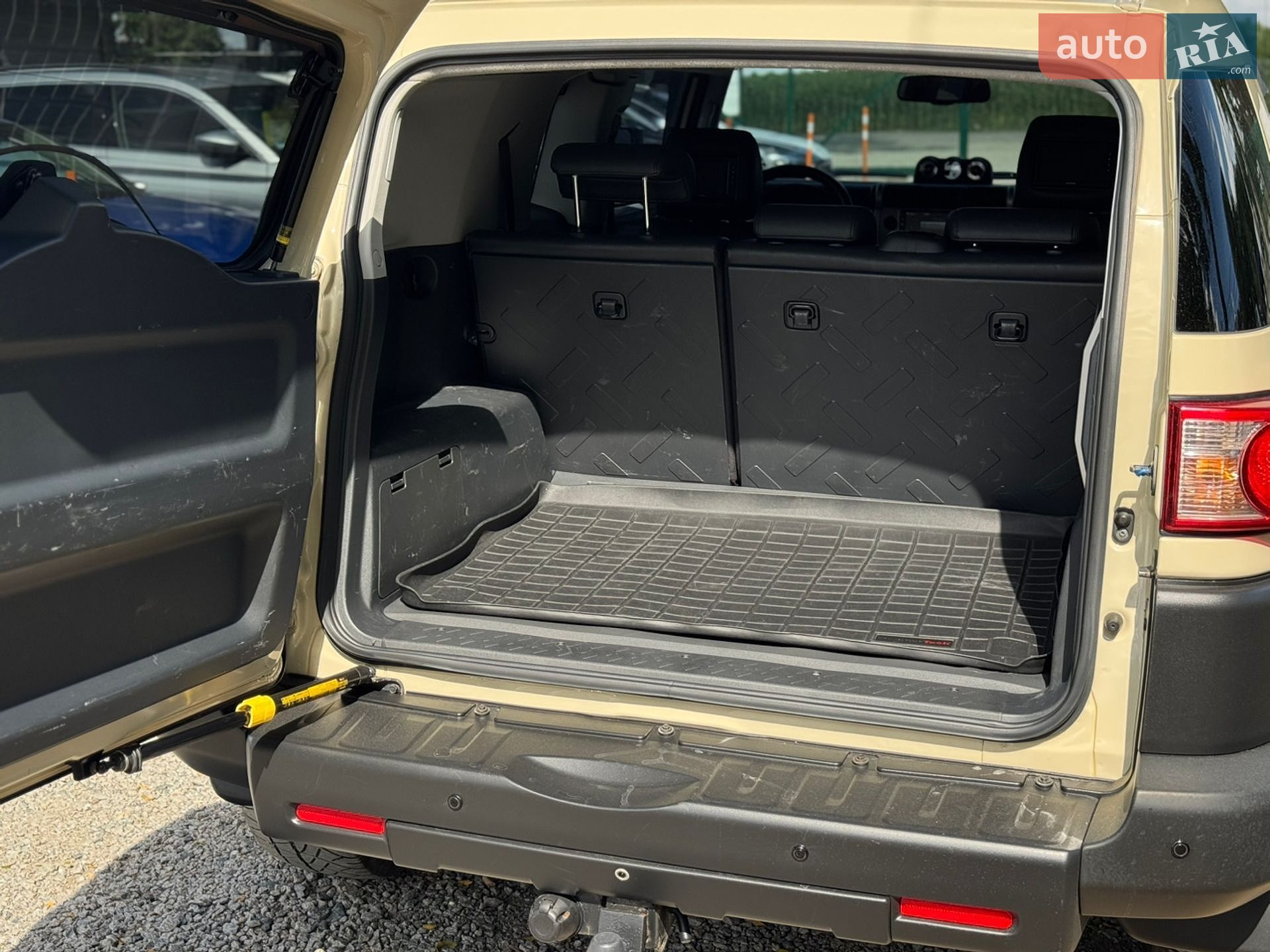 Toyota FJ Cruiser 2010 VIN JTEBU4BF8AK095639 фото оголошення 23 з 54