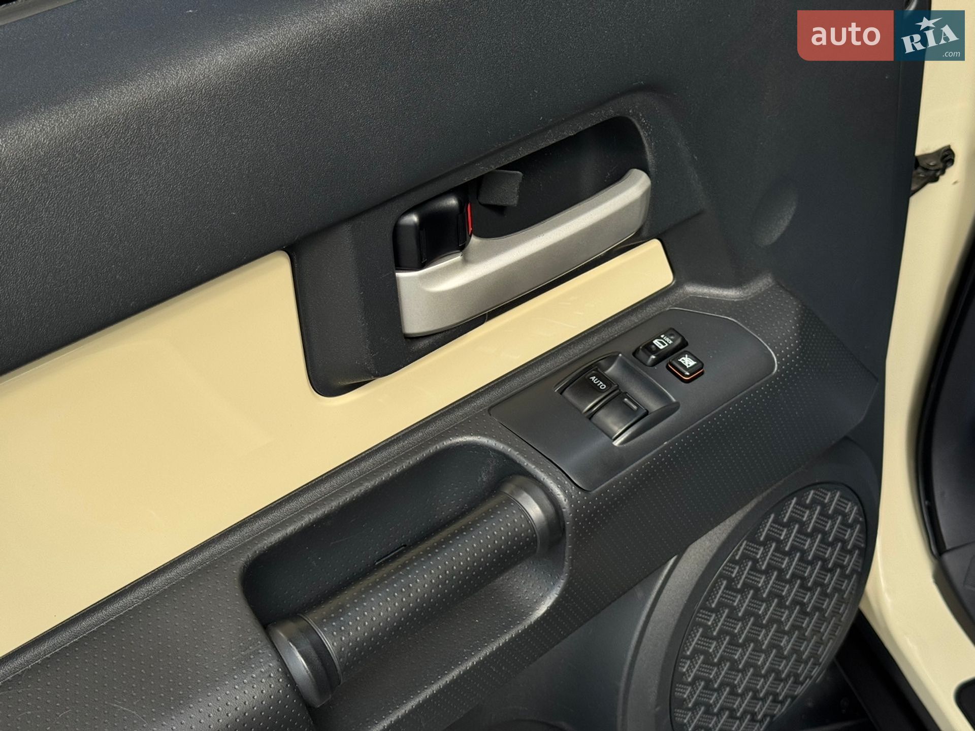 Toyota FJ Cruiser 2010 VIN JTEBU4BF8AK095639 фото оголошення 27 з 54