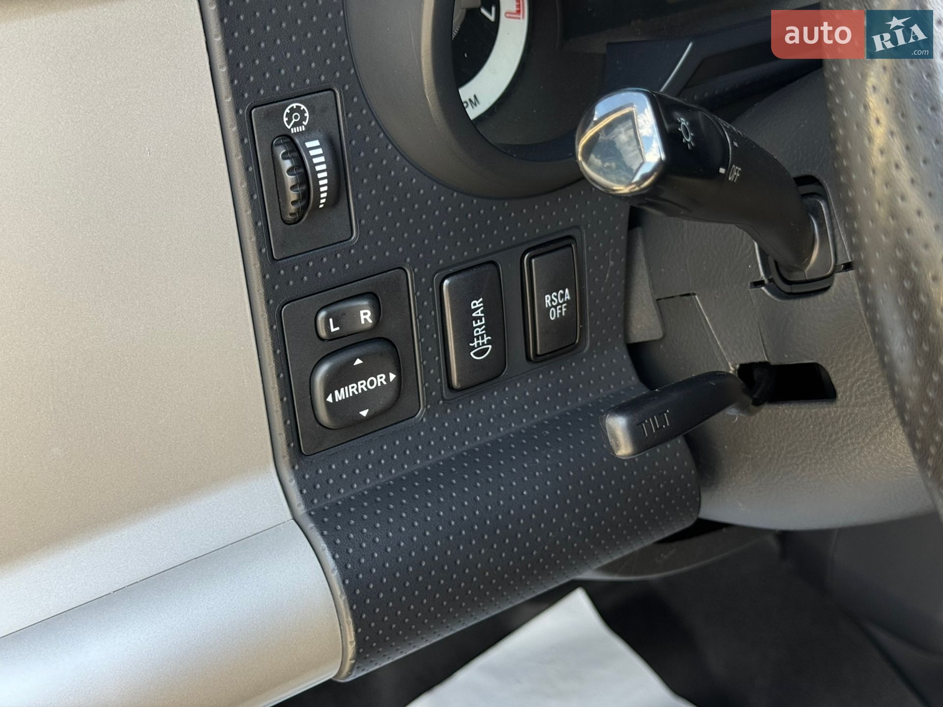 Toyota FJ Cruiser 2010 VIN JTEBU4BF8AK095639 фото оголошення 28 з 54