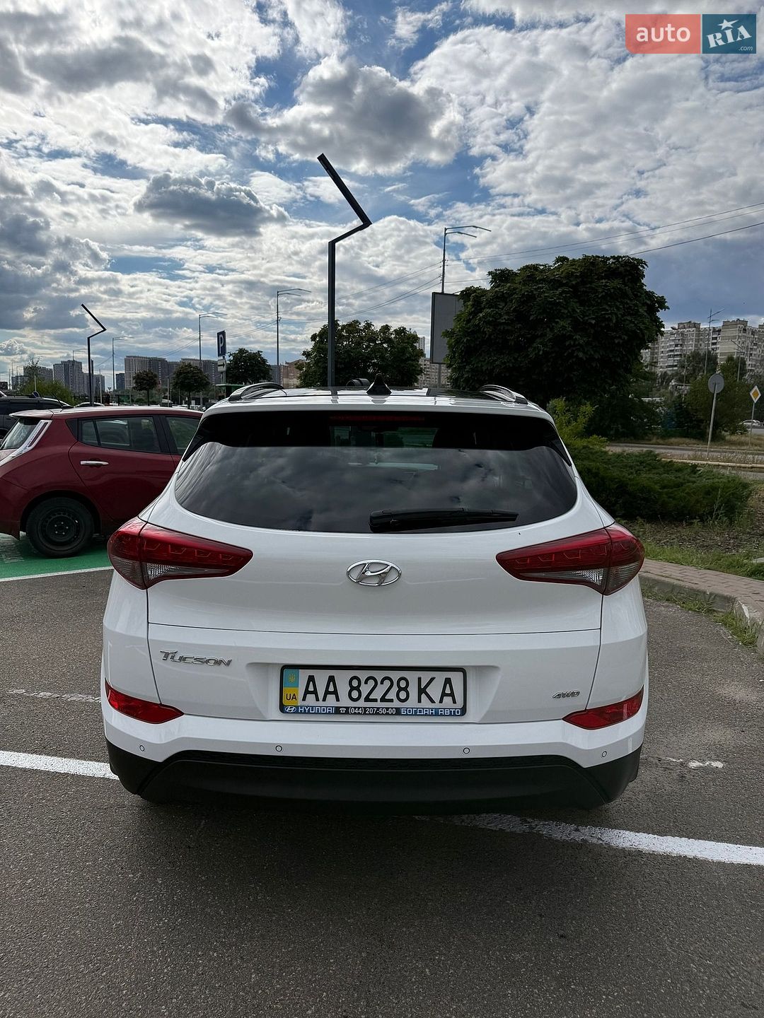 Hyundai Tucson 2018 VIN TMAJ3813DJJ638864 фото оголошення 4 з 15