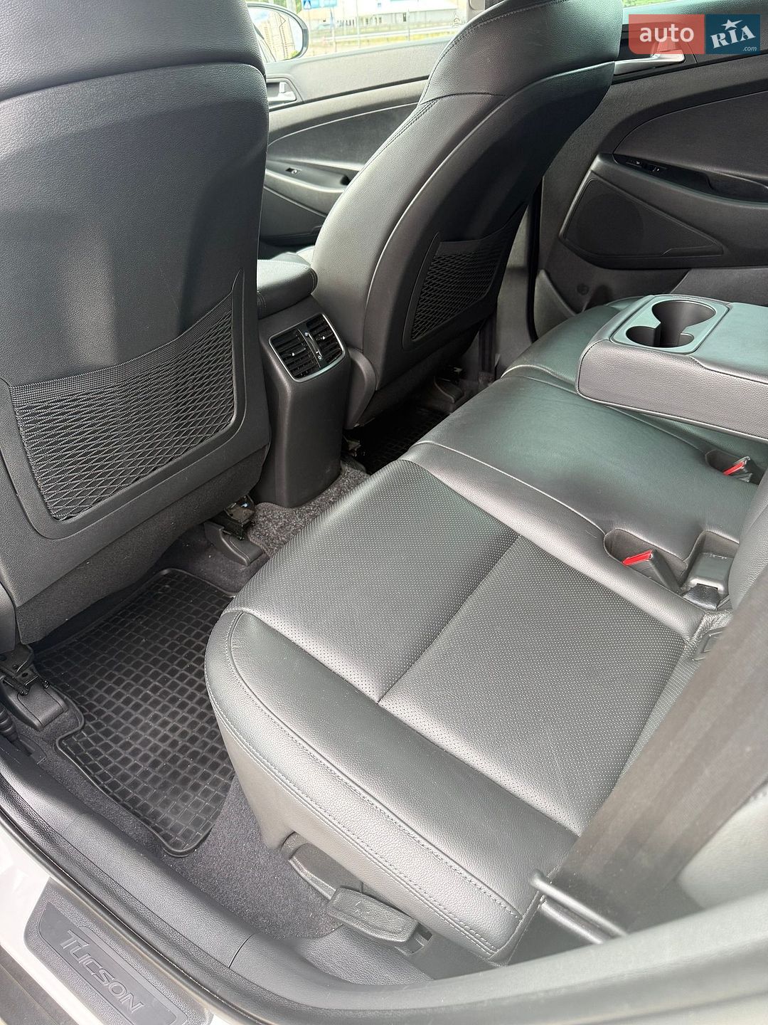 Hyundai Tucson 2018 VIN TMAJ3813DJJ638864 фото оголошення 11 з 15