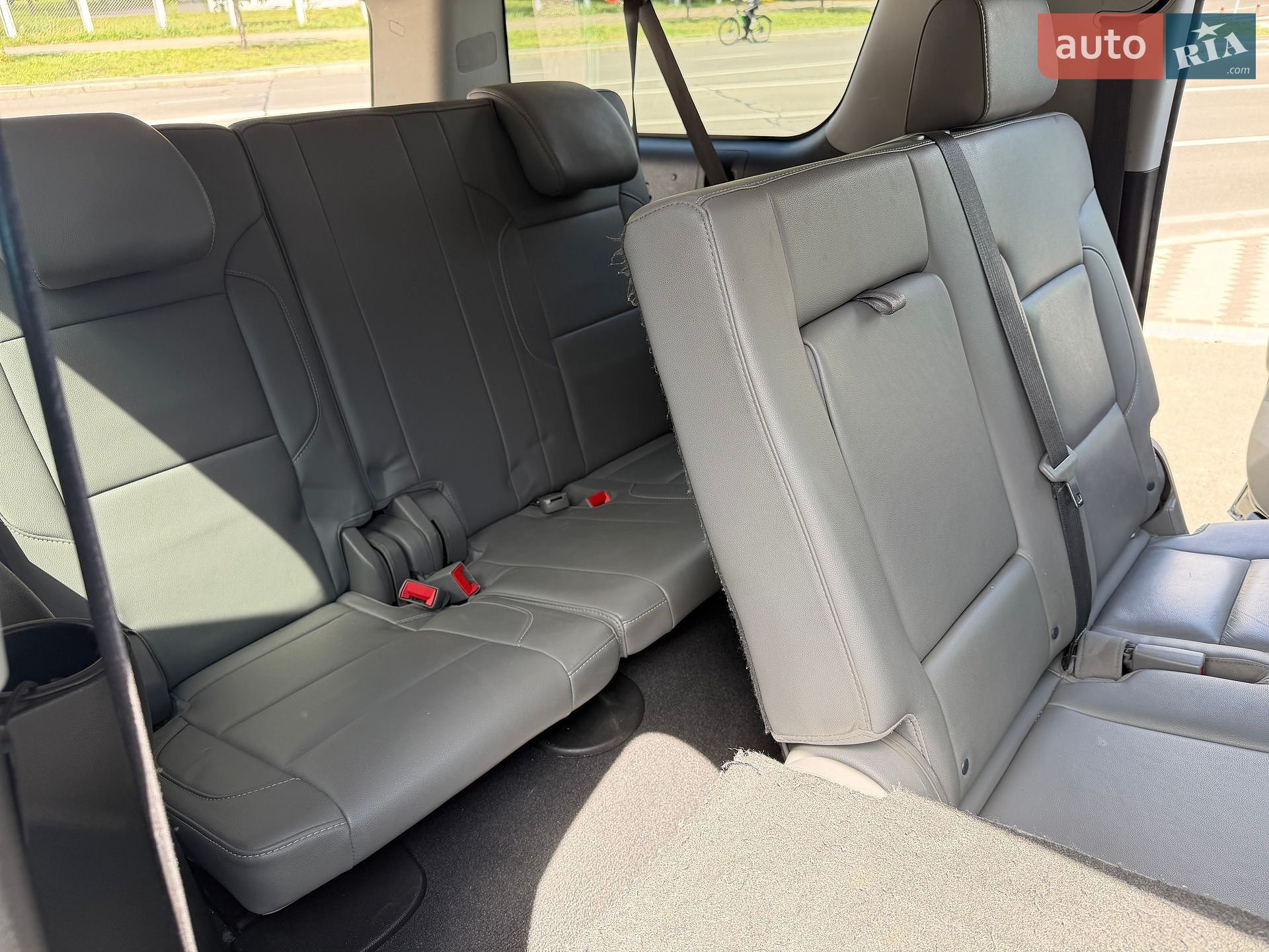 Chevrolet Suburban 2018 VIN 1GNSKHKC9KR204147 фото оголошення 11 з 11