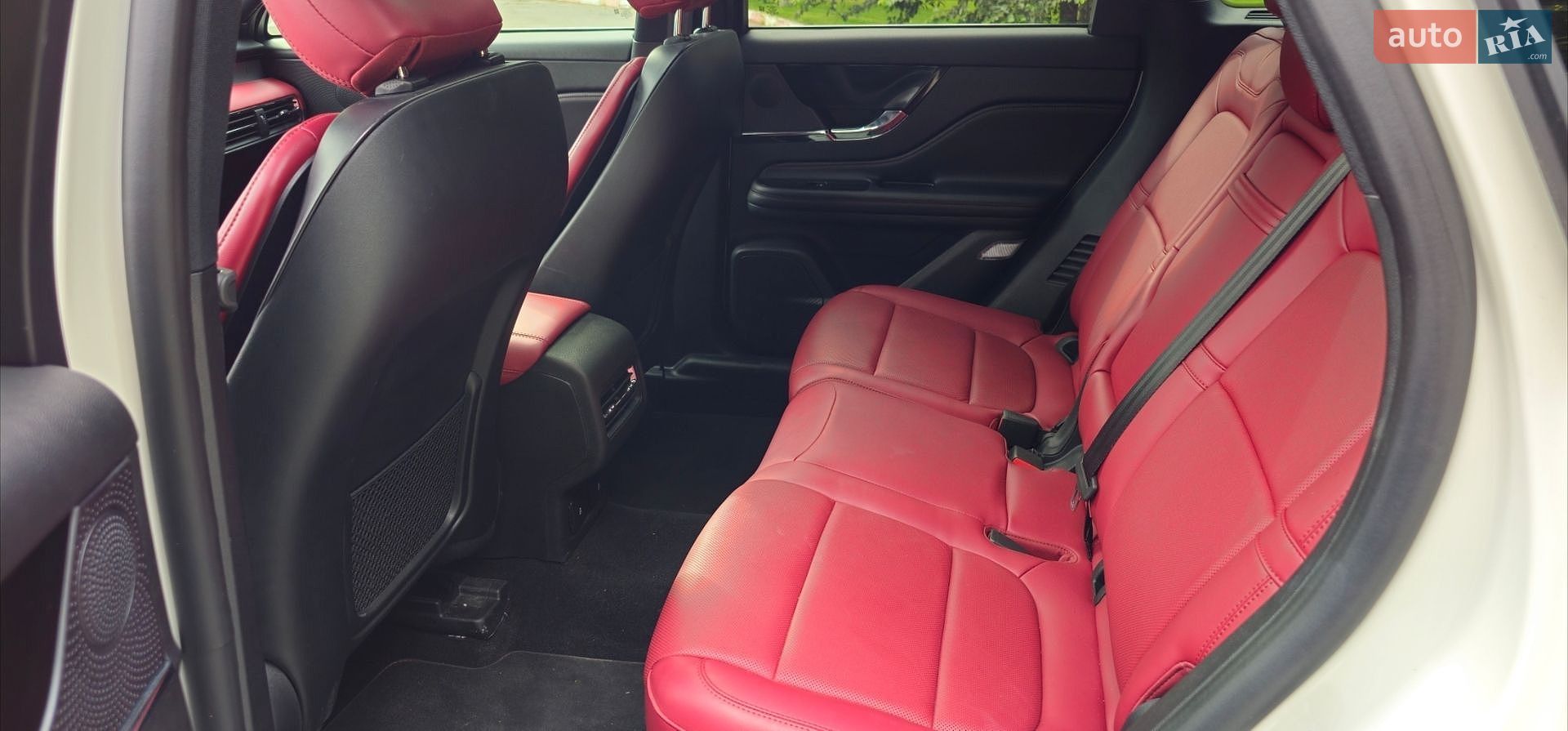 Lincoln Corsair 2024 VIN 5LMCJ2CA2RUL24981 фото оголошення 15 з 16