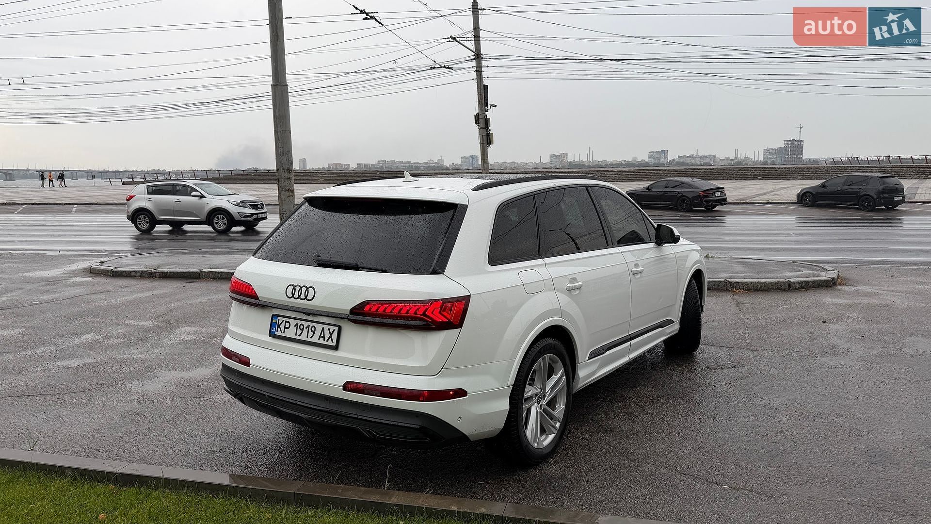Audi Q7 2019 VIN WA1LXAF71LD002978 фото оголошення 9 з 38