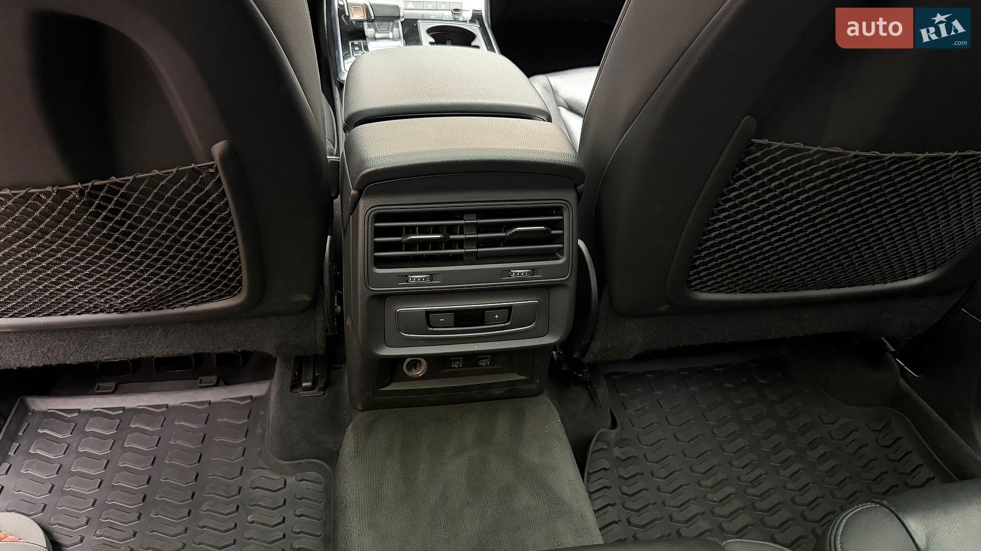 Audi Q7 2019 VIN WA1LXAF71LD002978 фото оголошення 24 з 38