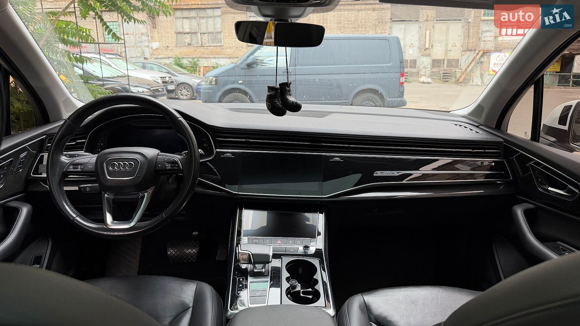 Audi Q7 2019 VIN WA1LXAF71LD002978 фото оголошення 25 з 38