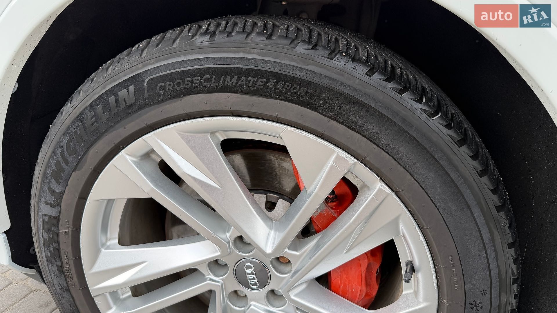 Audi Q7 2019 VIN WA1LXAF71LD002978 фото оголошення 36 з 38