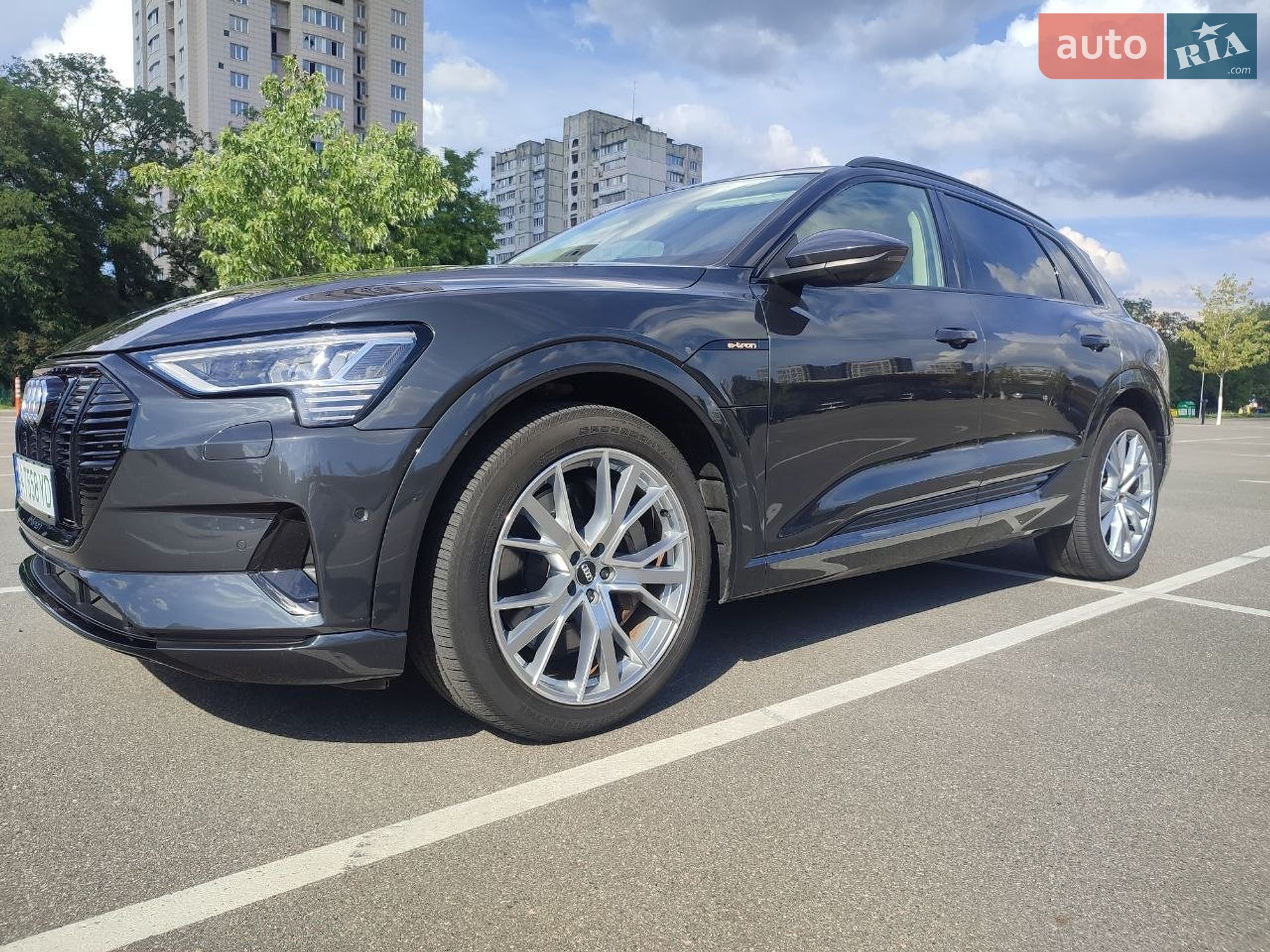 Audi e-tron 2020 VIN WA1VABGE0MB004327 фото оголошення 7 з 75