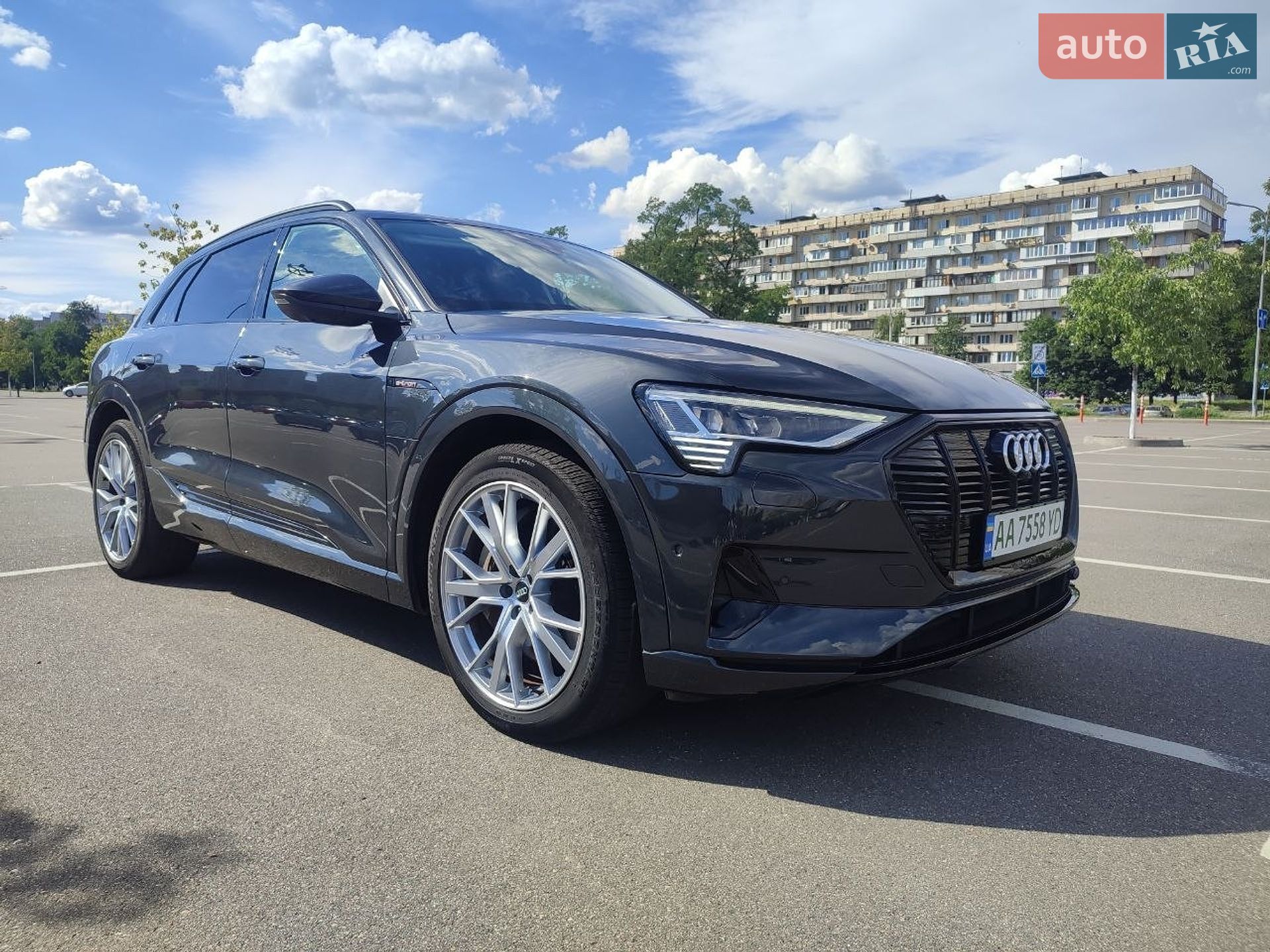 Audi e-tron 2020 VIN WA1VABGE0MB004327 фото оголошення 10 з 75